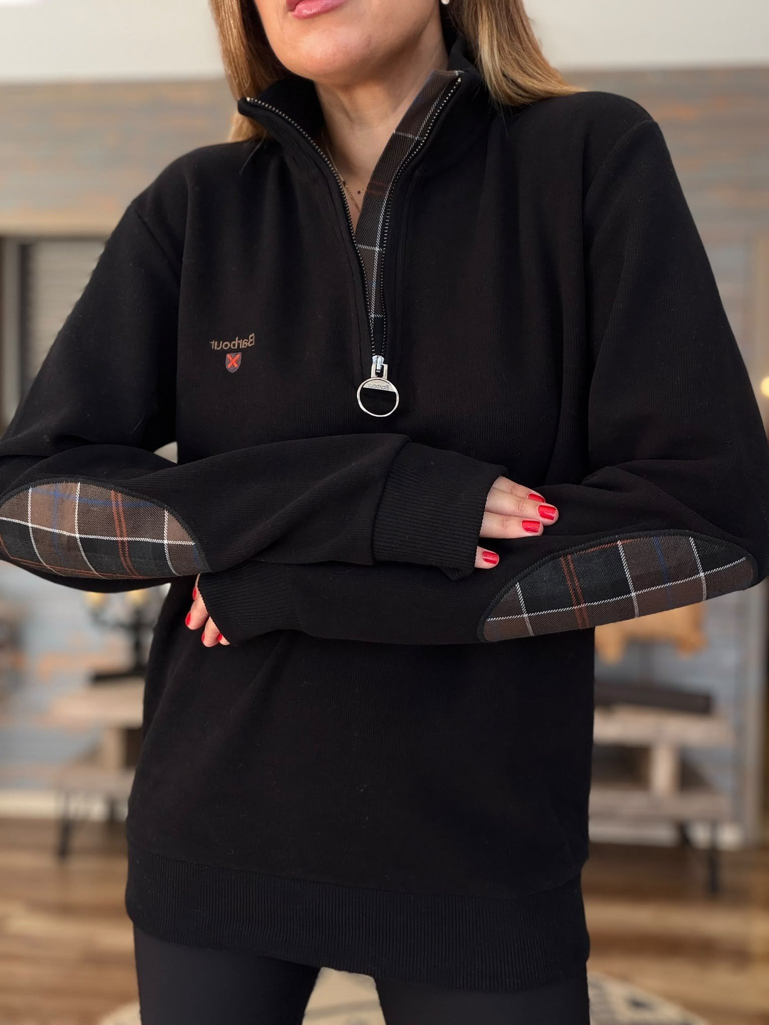 Nakış Logolu Yama Detaylı Yarım Fermuarlı Selanik Sweatshirt