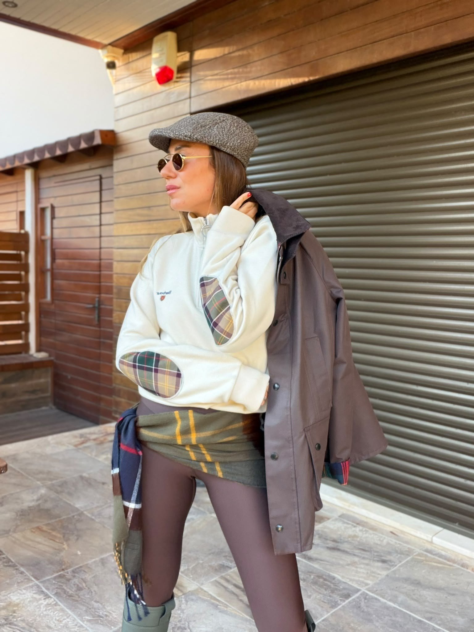 Nakış Logolu Yama Detaylı Yarım Fermuarlı Selanik Sweatshirt