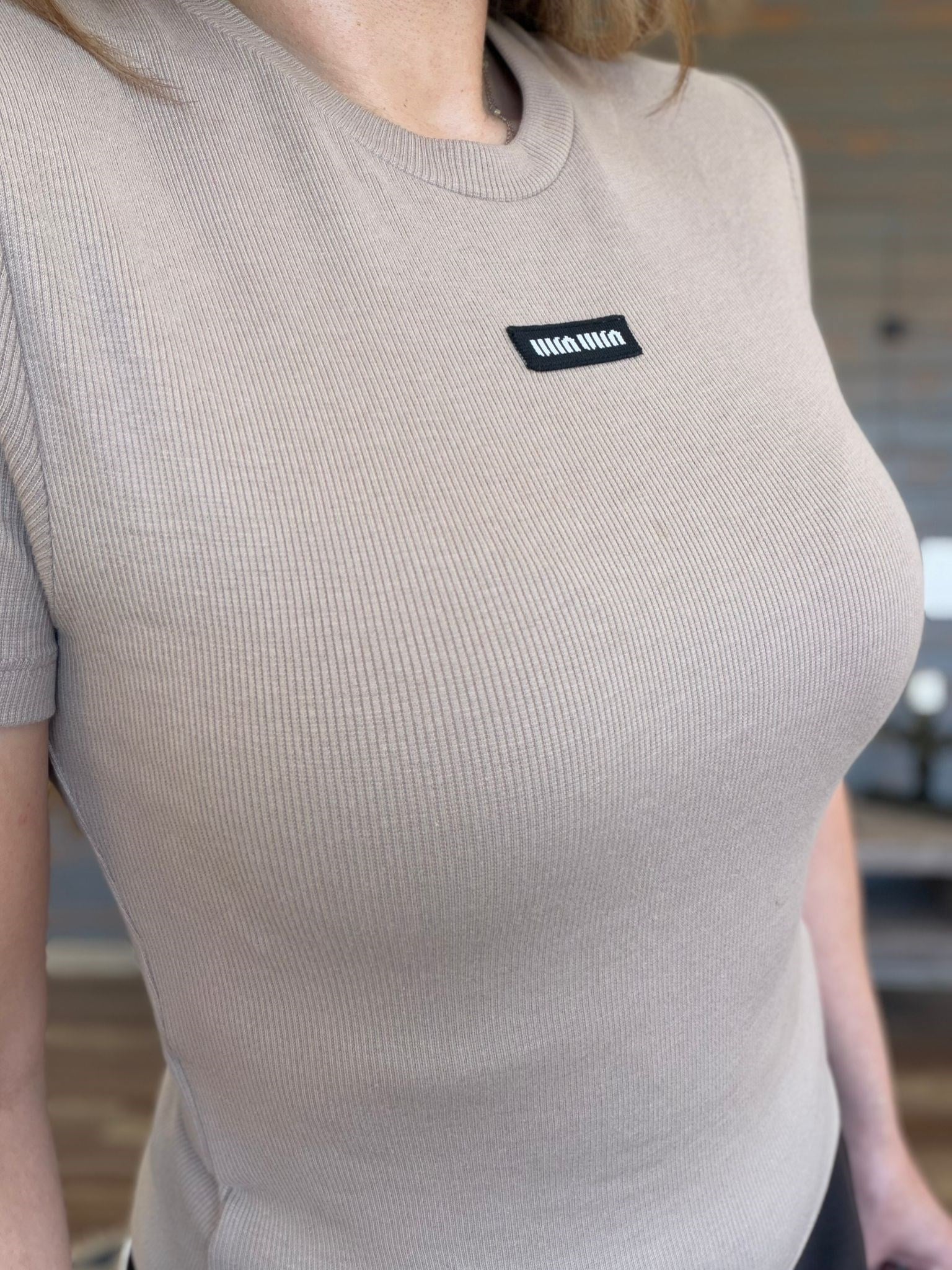Ön Orta Armalı Basıc T-Shirt