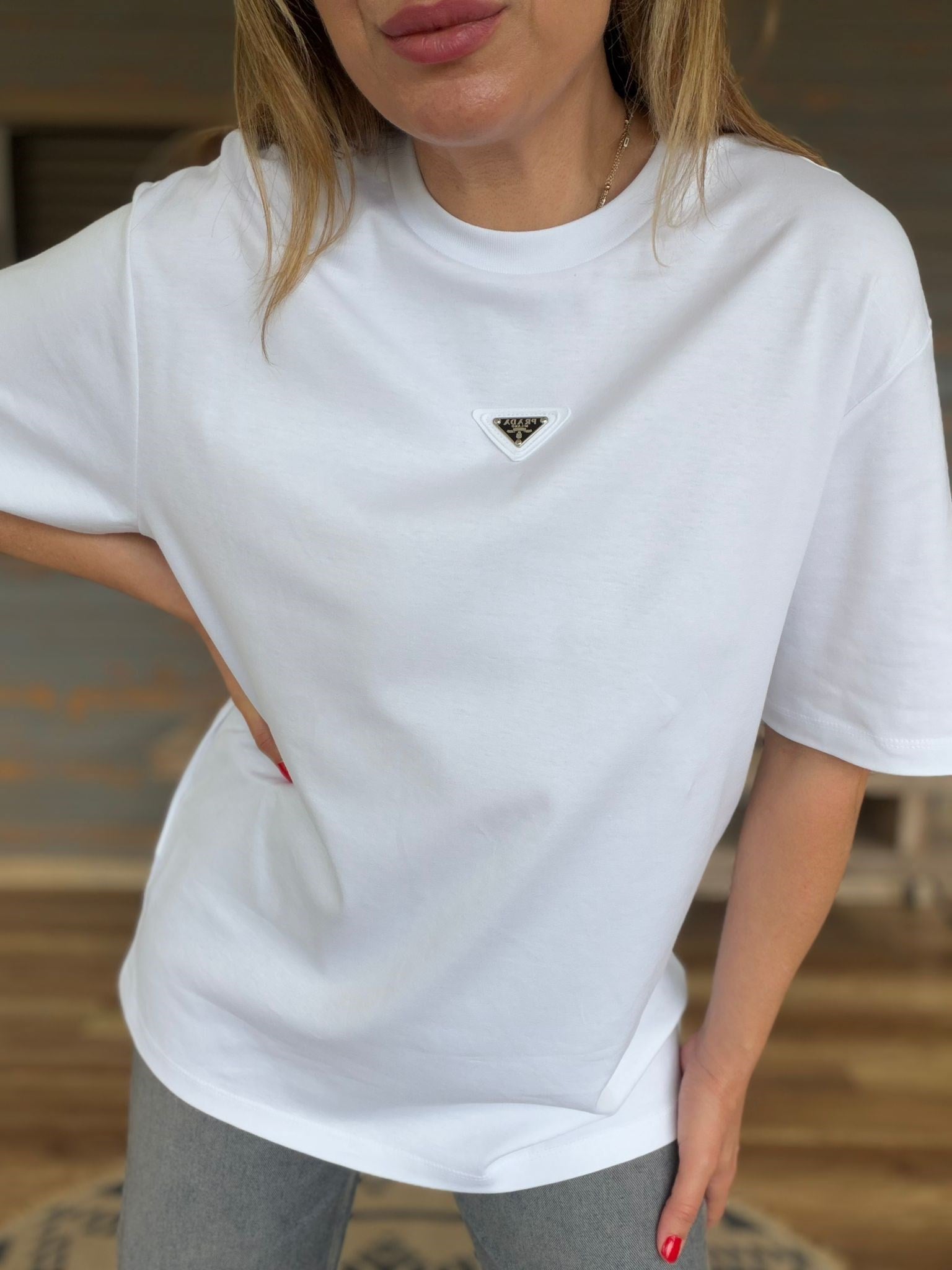 Ön Orta Metal Armalı Bisiklet Yaka T-Shirt