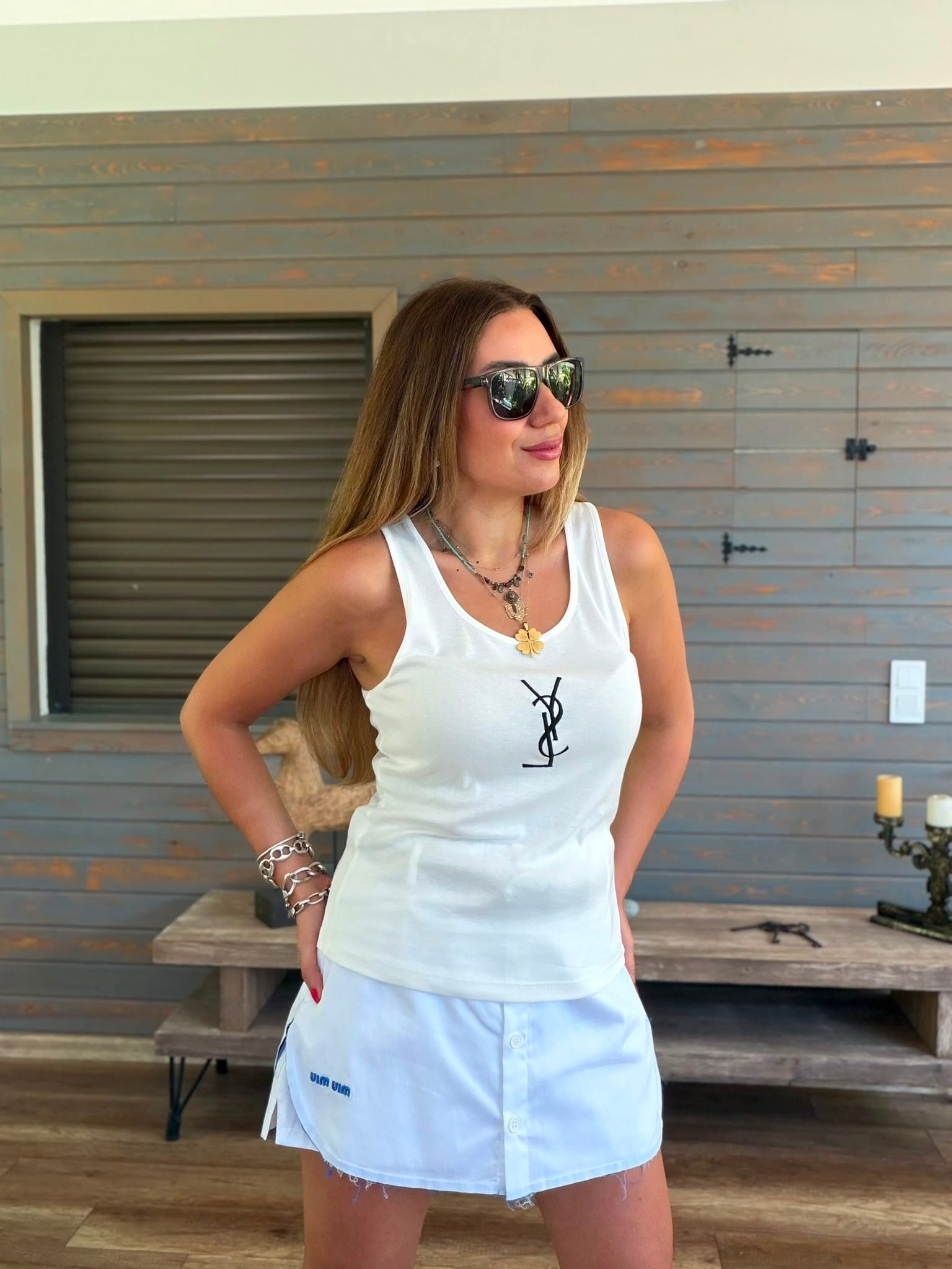 Ön Orta Nakış Logolu Askılı Body