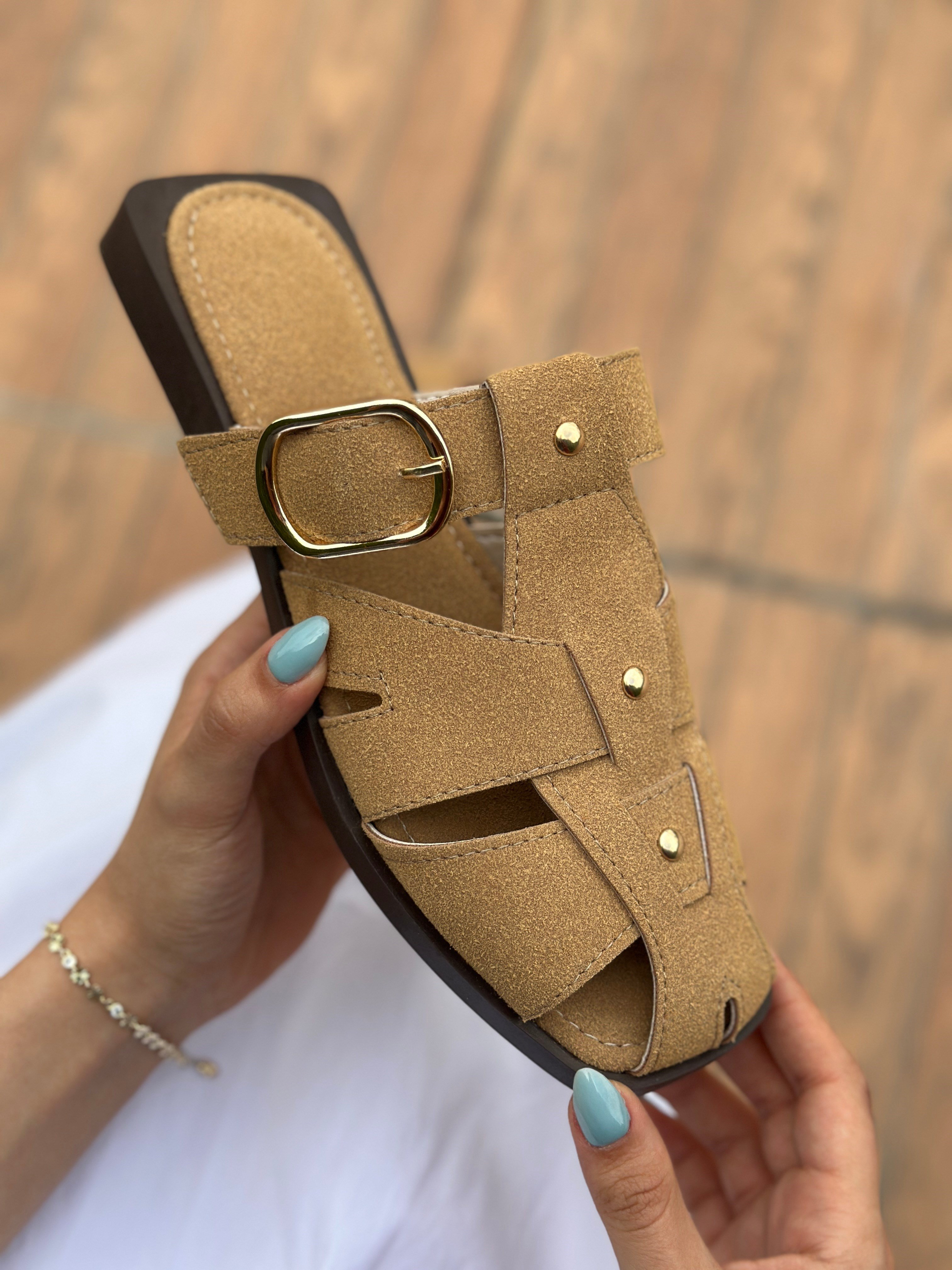 Lelas süet camel