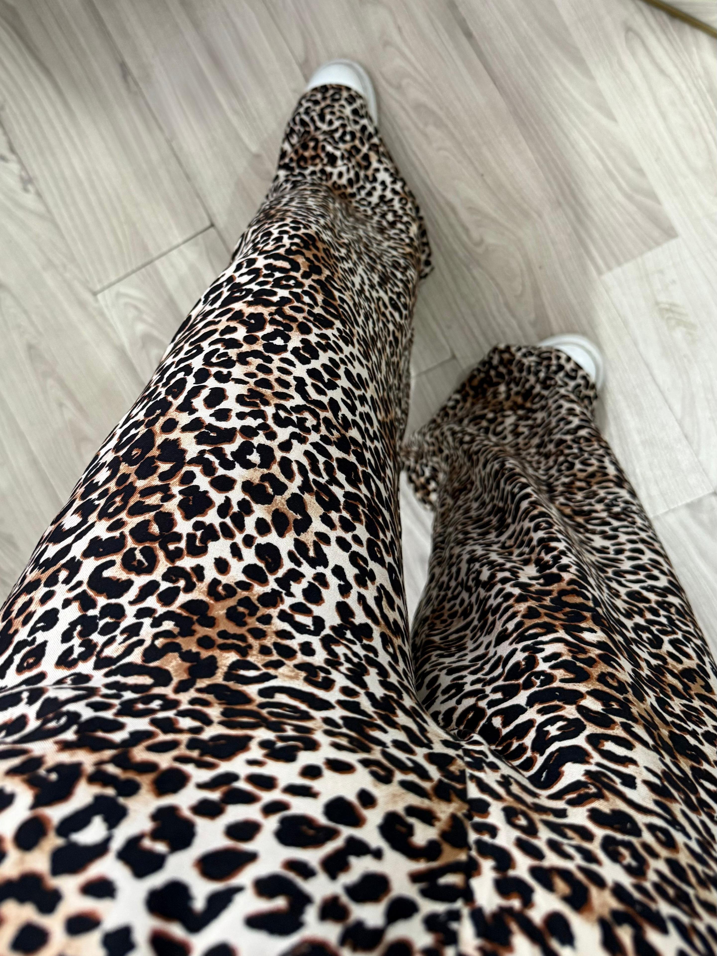 Dökümlü Leopar Desenli Pantolon
