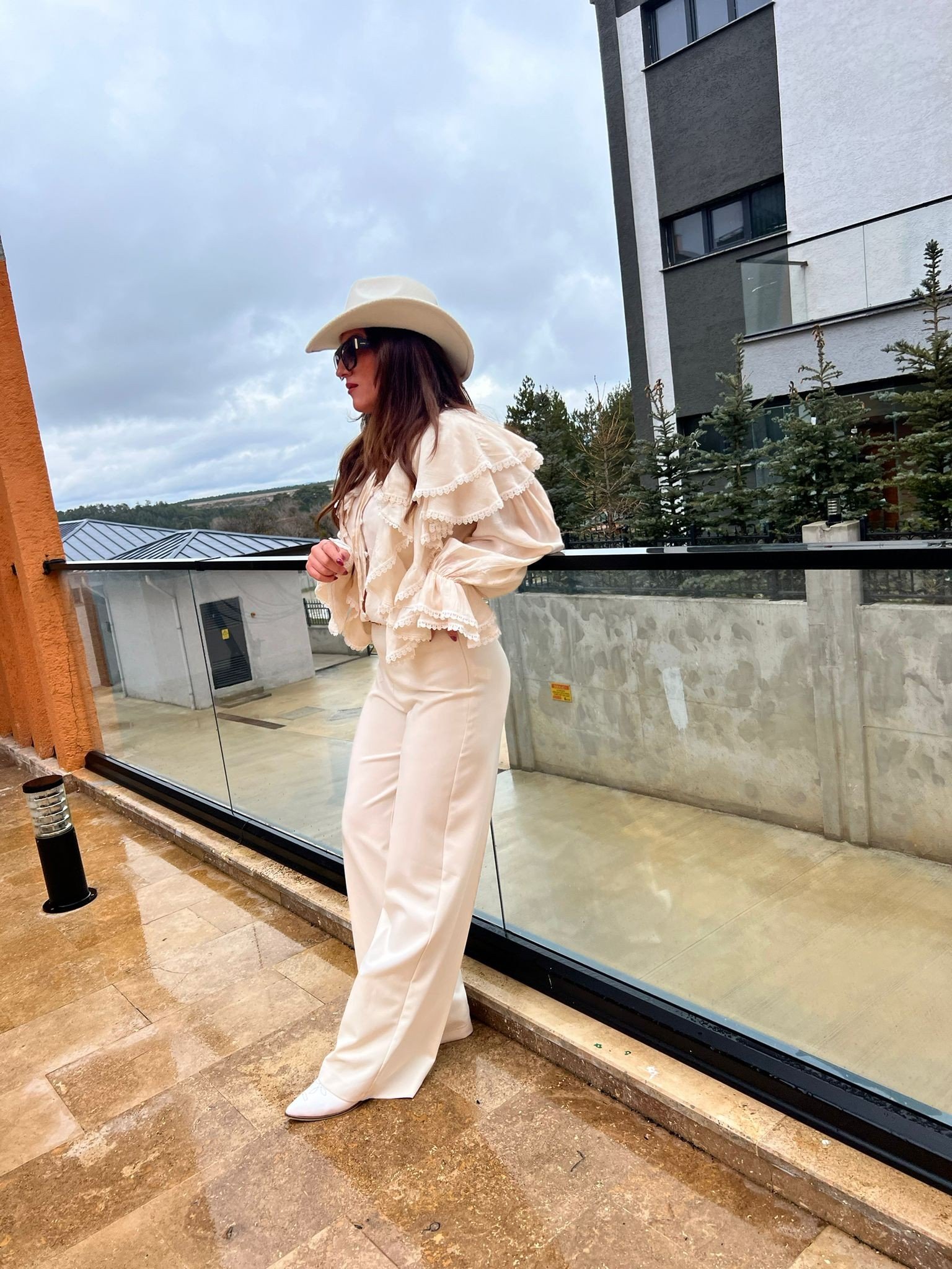 FIRFIR DETAYLI GÖMLEK BEJ - 1274
