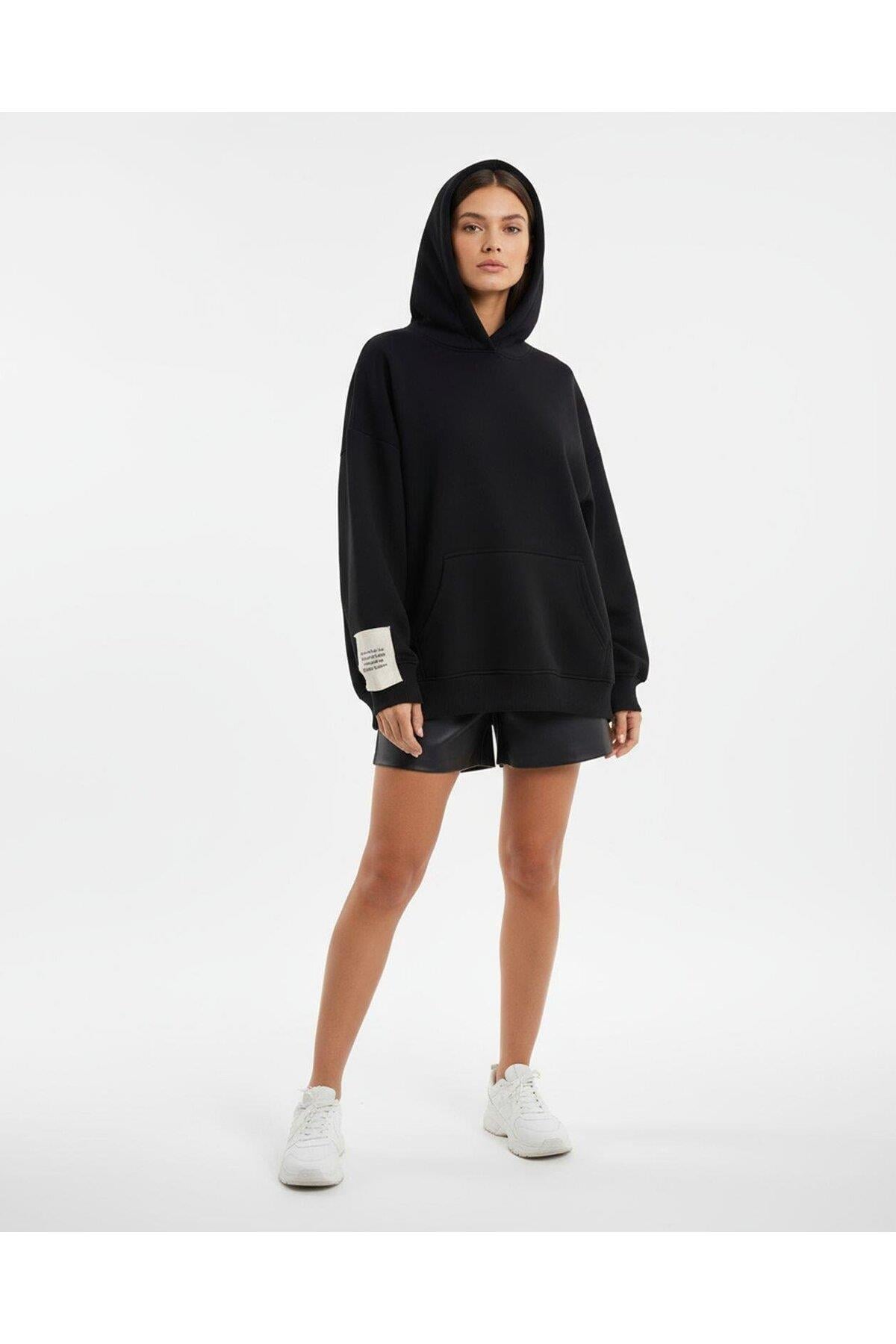 siyah-kapusonlu-oversize-kanguru-sweat--cbf02.jpg