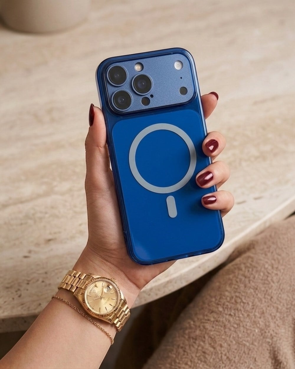 Telefon KılıfıIphone Uyumlu Buzlu Mat Yüzeyli Sert Mika Sararmaz Magsafe Destekli Kılıf
