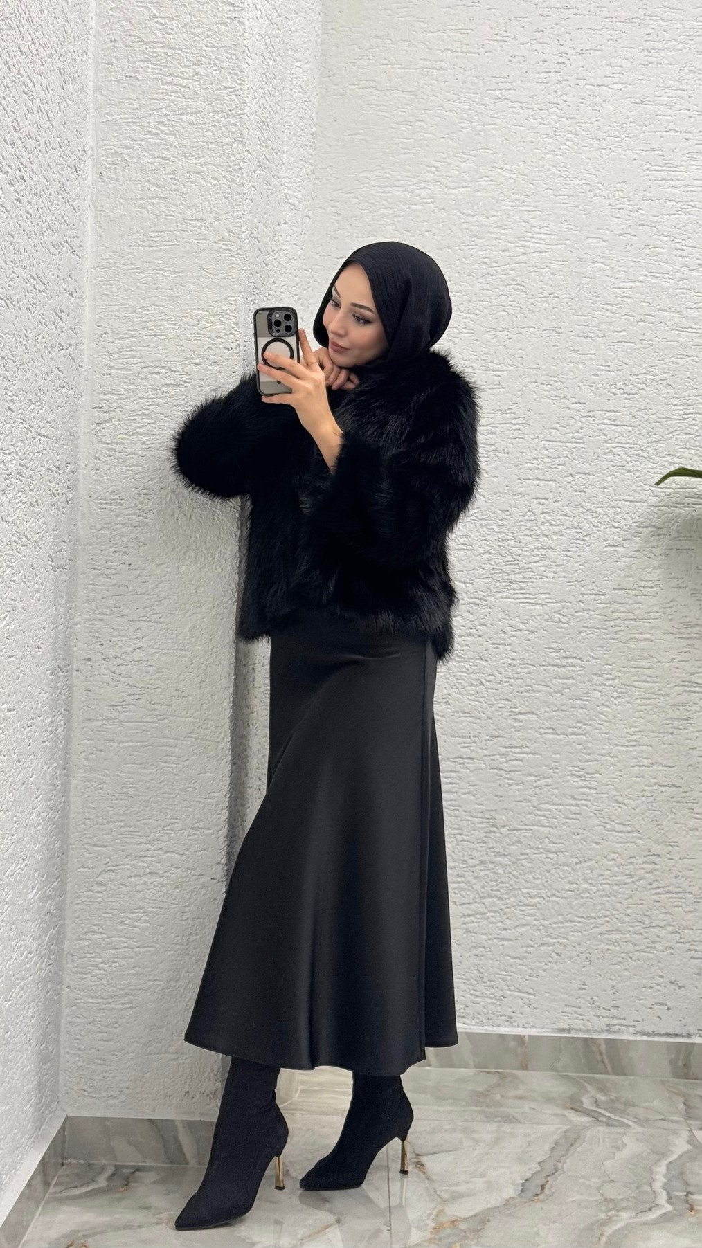 Kısa Kürk | Siyah