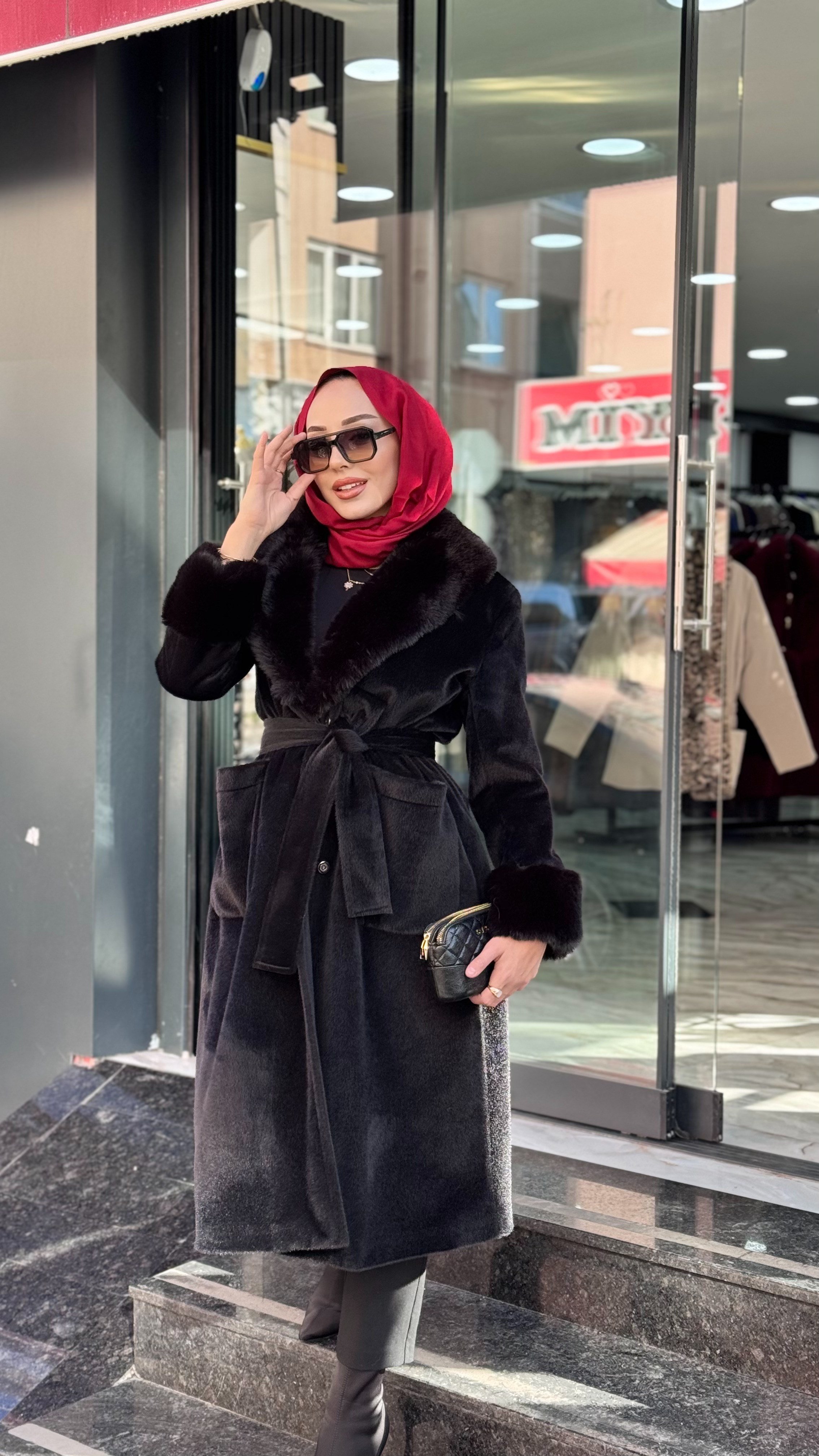 Kürk Detaylı Kaban | Siyah