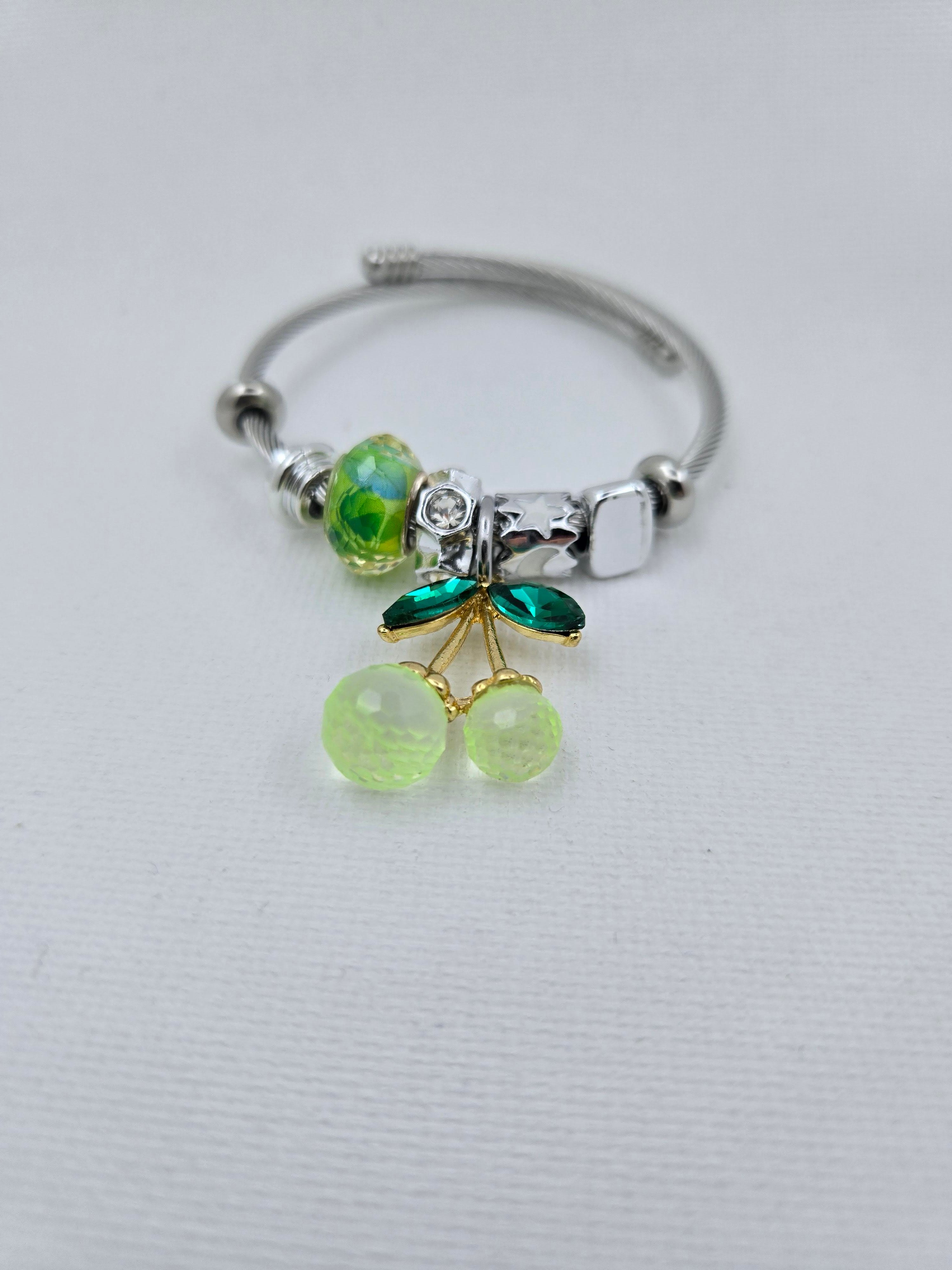 Pandora Model Yeşil Renkli Bileklik