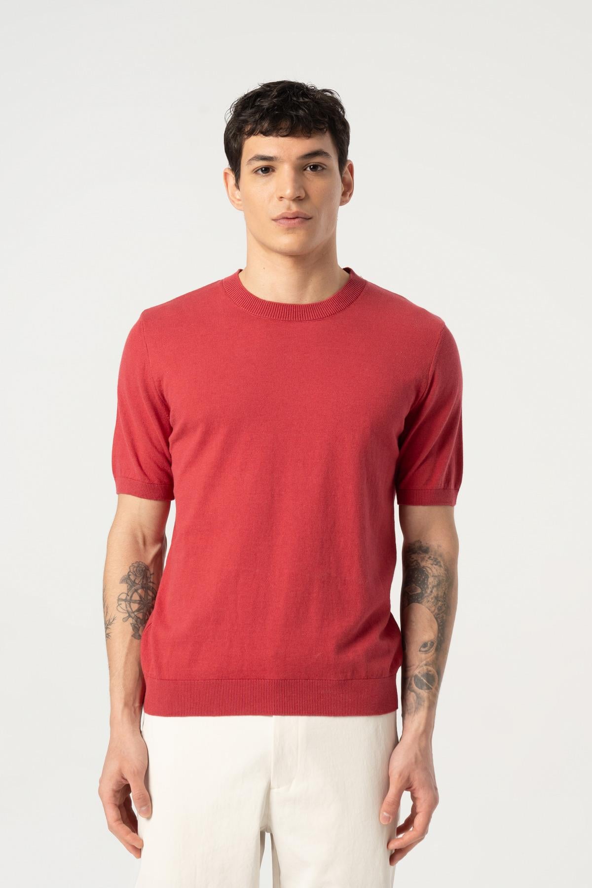 Triko Bisiklet Yaka Tshirt %100 Pamuk Kırmızı