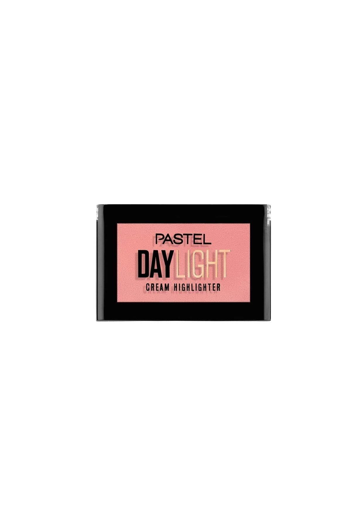 pastel-daylight-cream-highlighter-krem-e-0cad.jpg