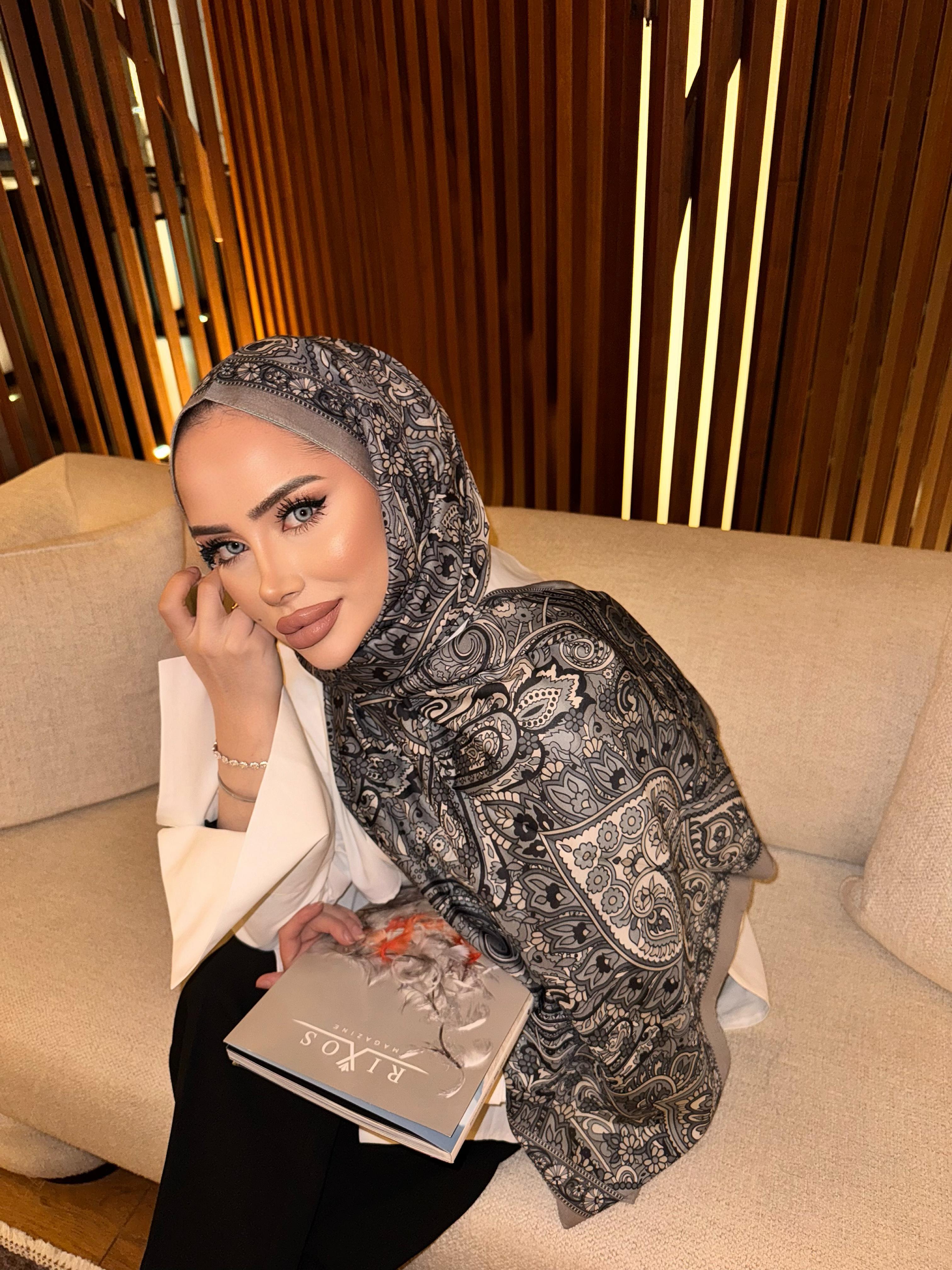 Saye Model Şal Siyah Krem
