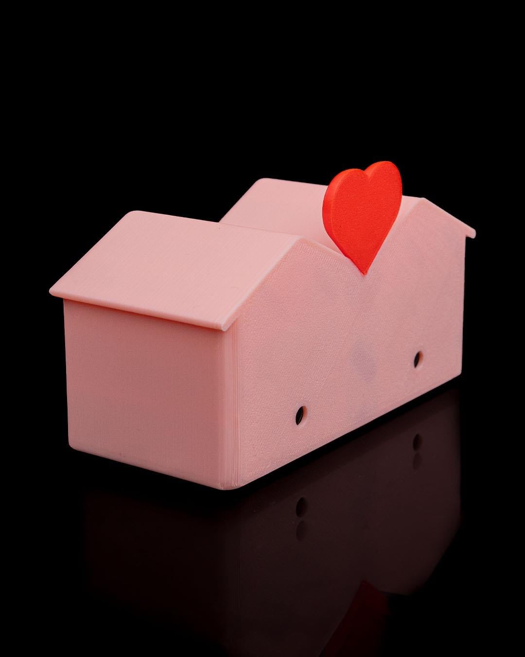 Aşk Garajı Anahtarlık & Uzaktan Kumanda Tutucu – Love Garage Keychain & Remote Holder