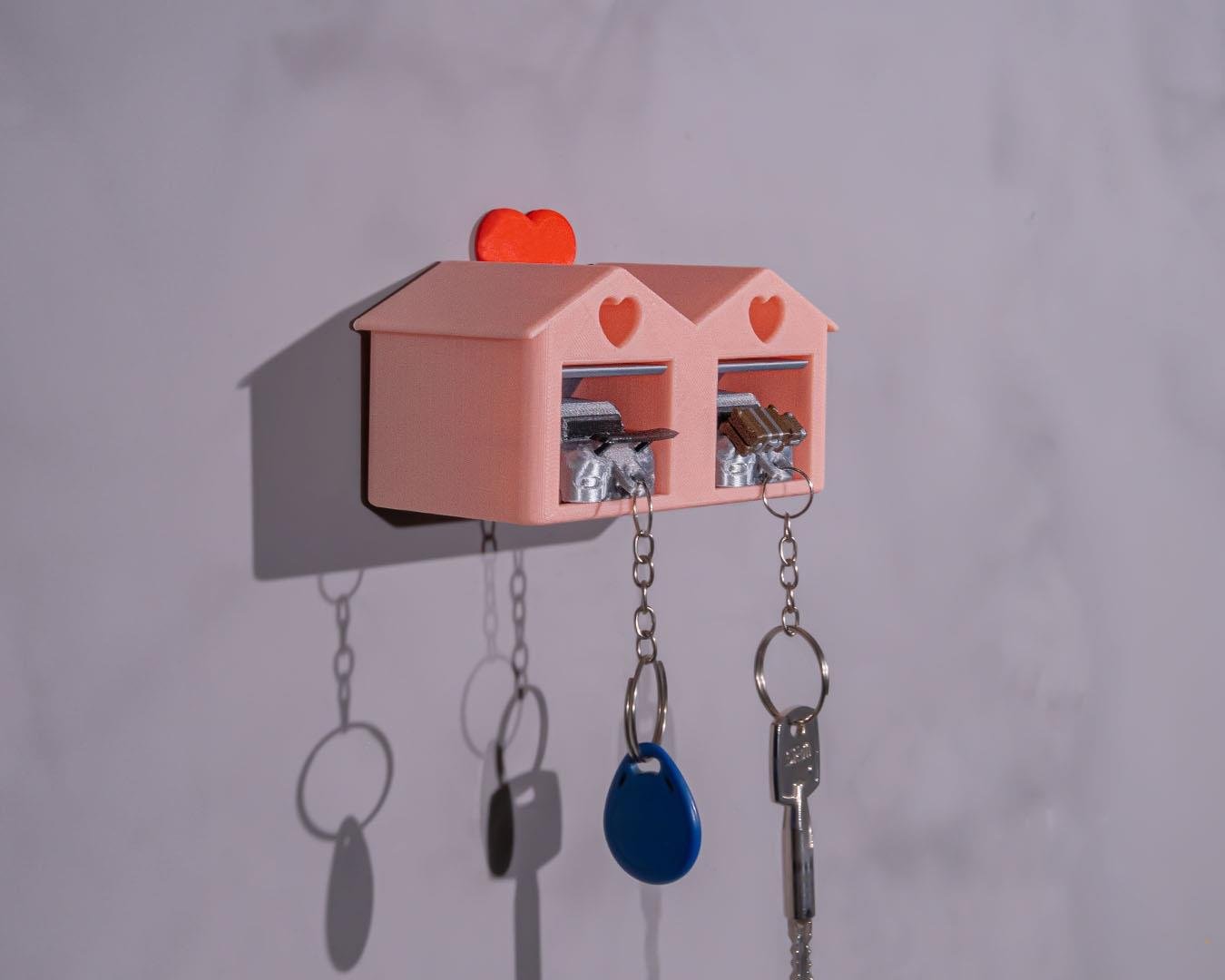 Aşk Garajı Anahtarlık & Uzaktan Kumanda Tutucu – Love Garage Keychain & Remote Holder
