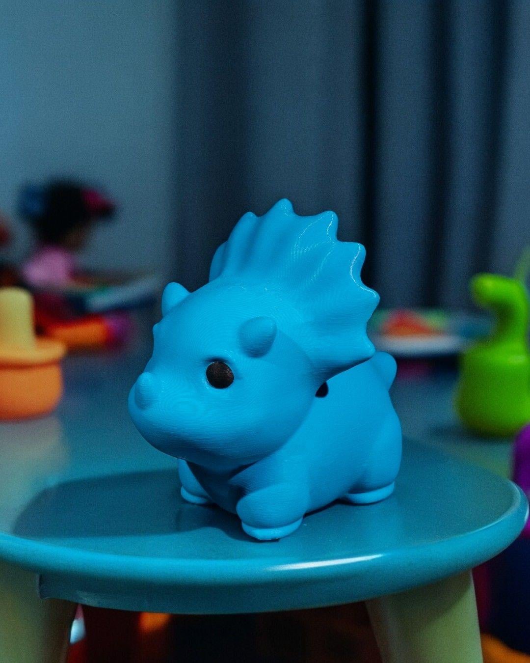 bebek-triceratops-figuru-449-dd.jpg