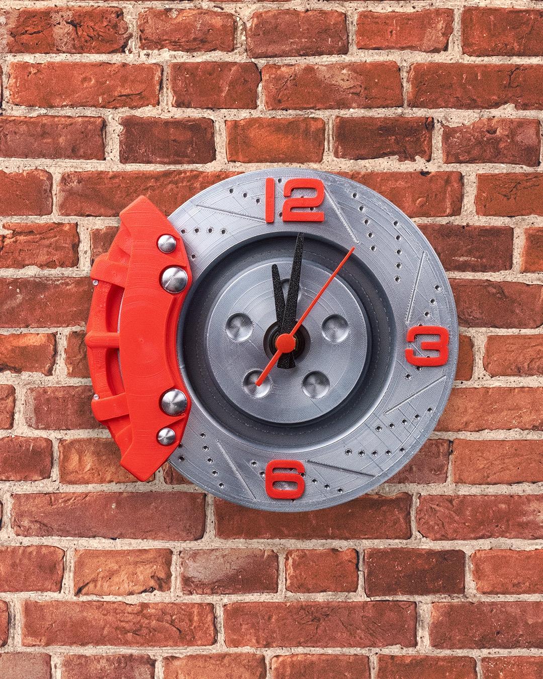 Brake Time Duvar Saati – Spor Fren Diski Tasarımlı Dekoratif Saat