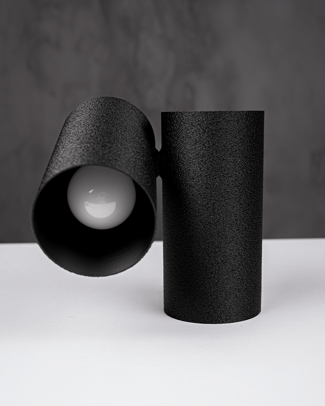 Canon Style Modern Masa Lambası | 3D Baskı Tasarım Siyah Silindir Gövdeli Aydınlatma