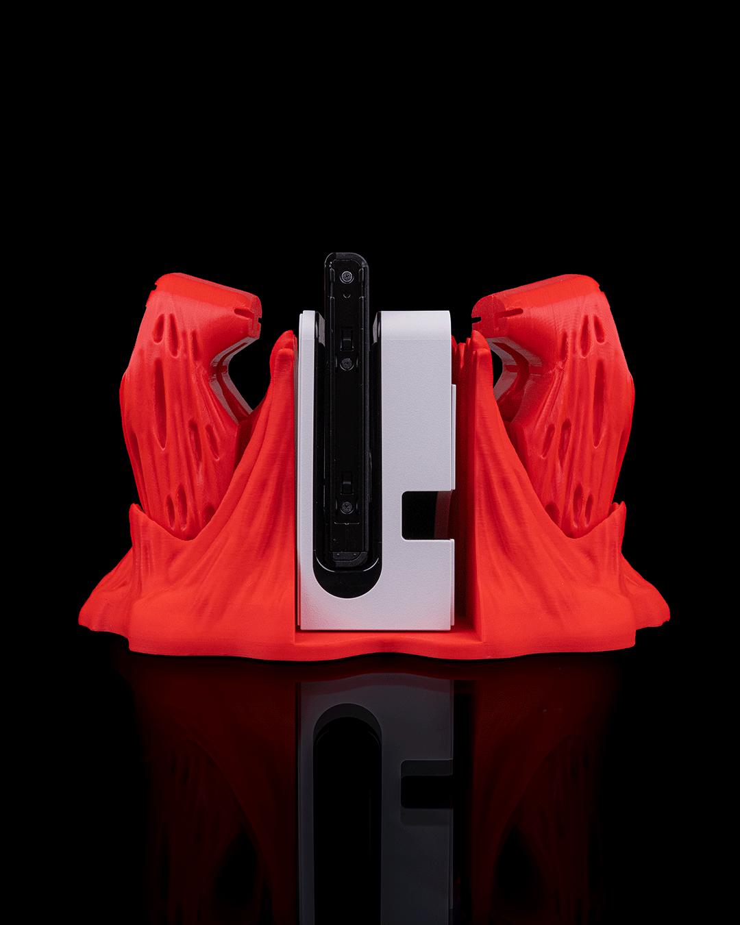 chew-it-dock-cover-and-controller-hold-bc-6ea.png