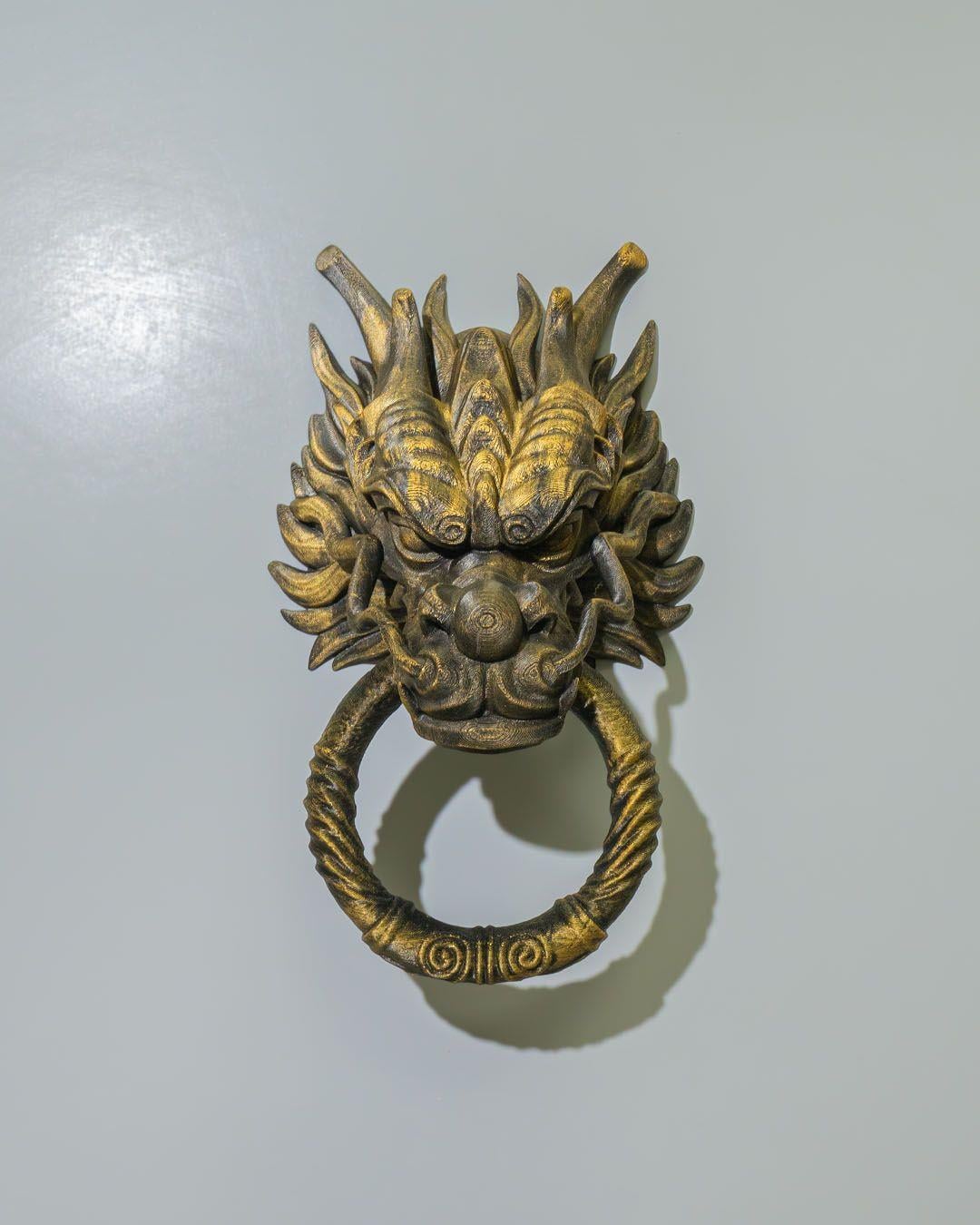 cin-ejderhasi-kapi-tokmagi-c5-5ca.jpg