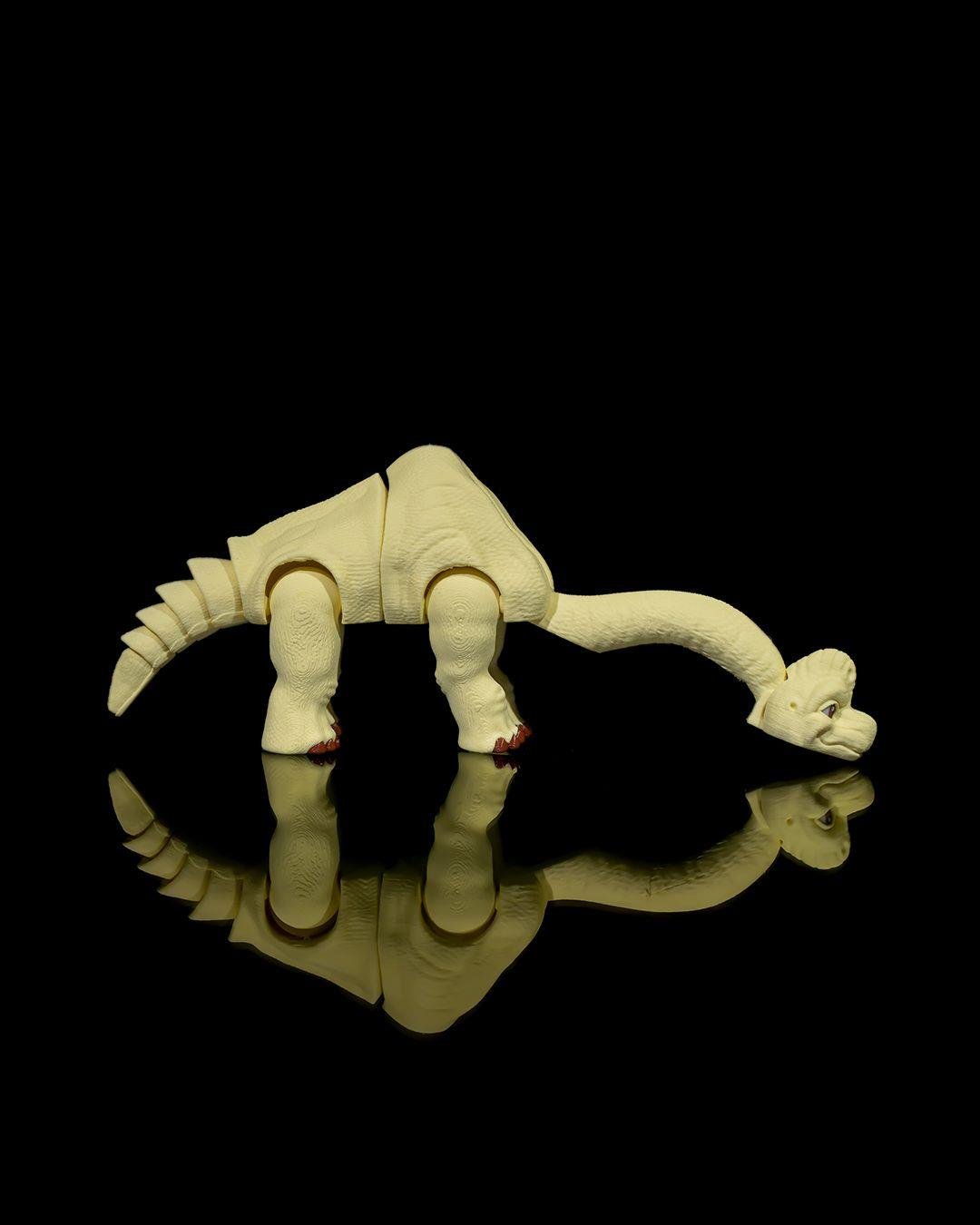 Hareketli Brachiosaurus Figürü