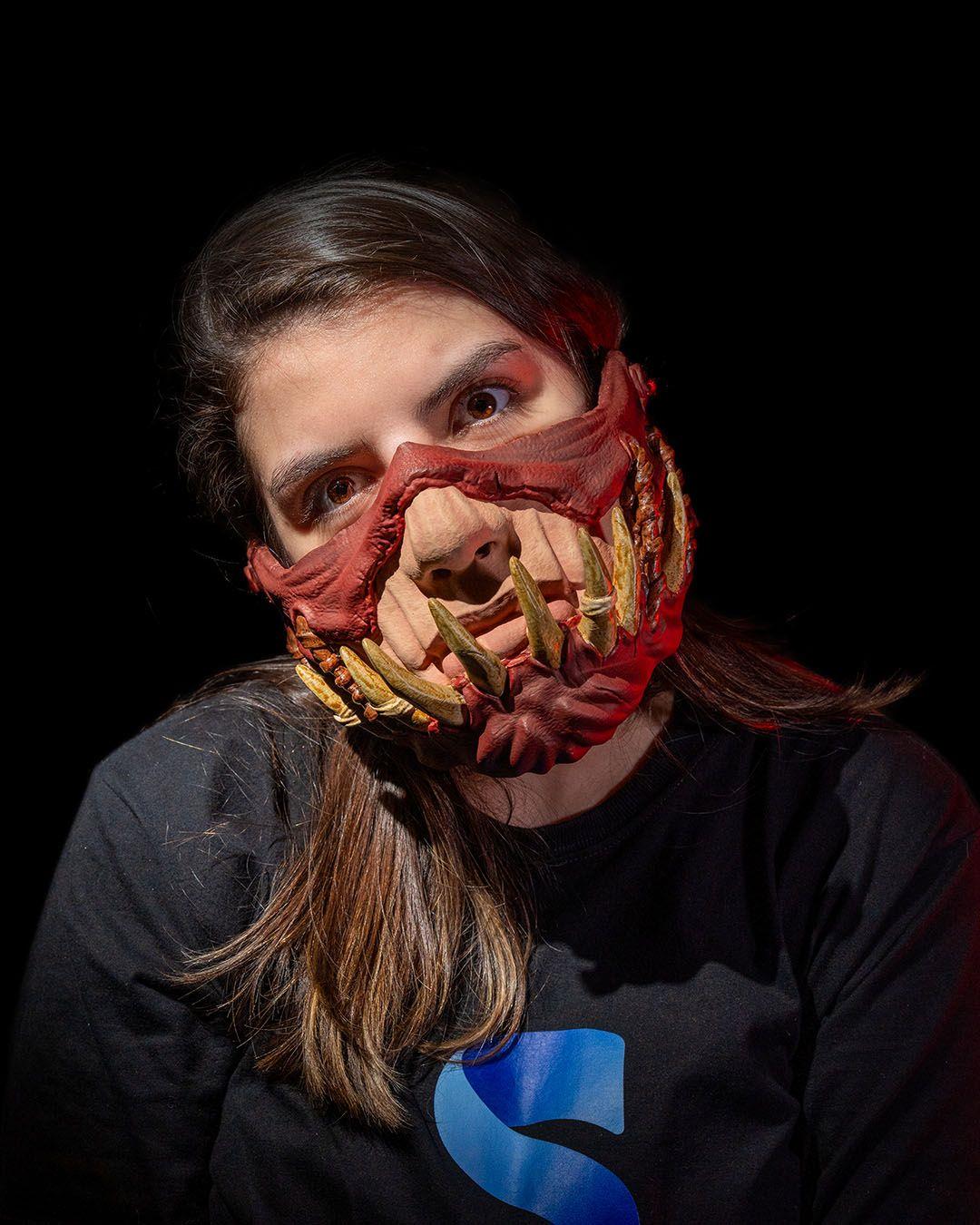 ilkel-maske-8bfcfe.jpg