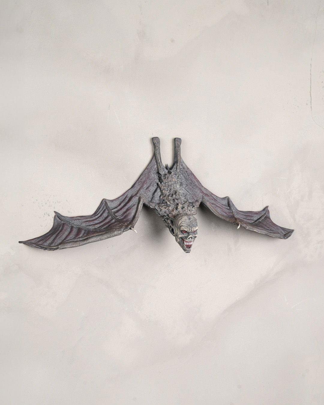 not-quite-a-bat-dekor--62d2-.jpg