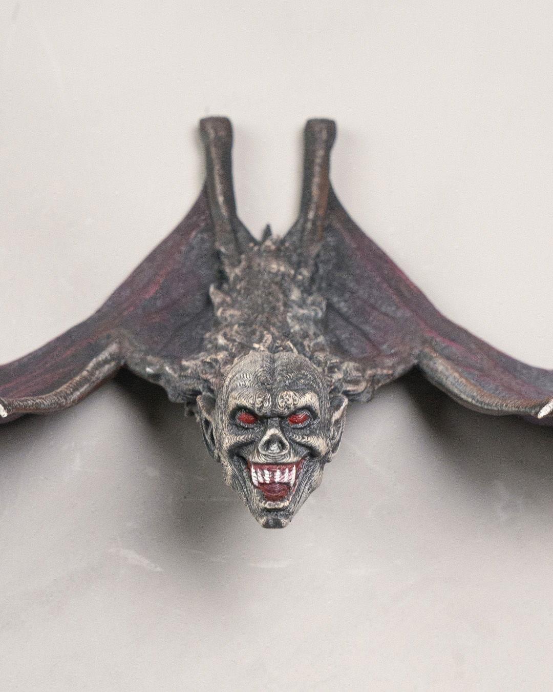 not-quite-a-bat-dekor-c64d7e.jpg