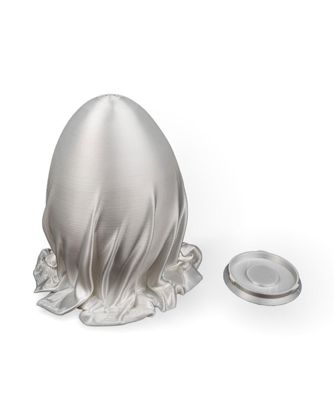 silken-drape-container-dekoratif-figur-95c6e7.jpg