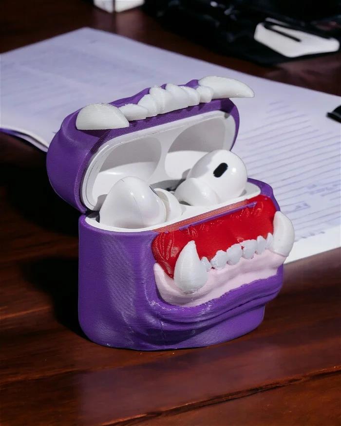 Vampir AirPods Kılıfı