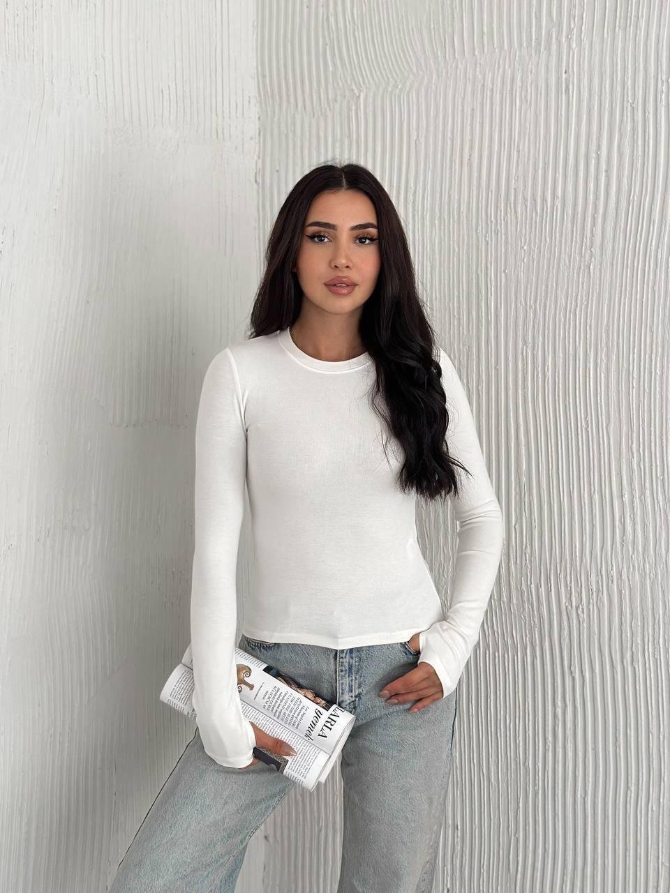 Beyaz Parmak Geçmeli Basic Bluz