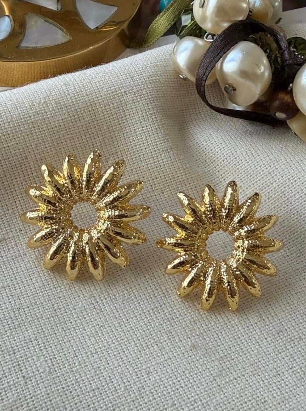 Gold Güneş Küpe