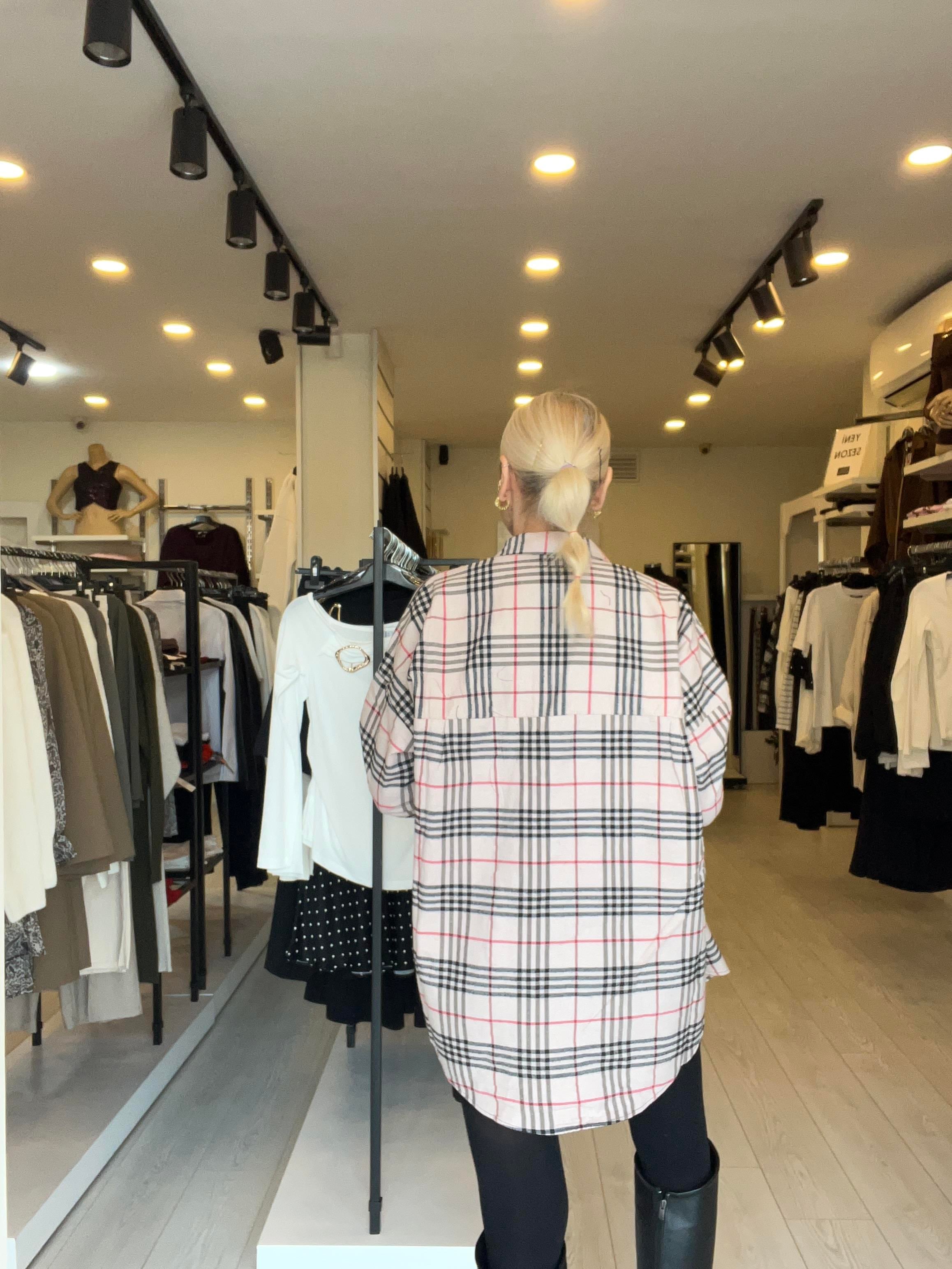 Krem Oversize Ekose Gömlek