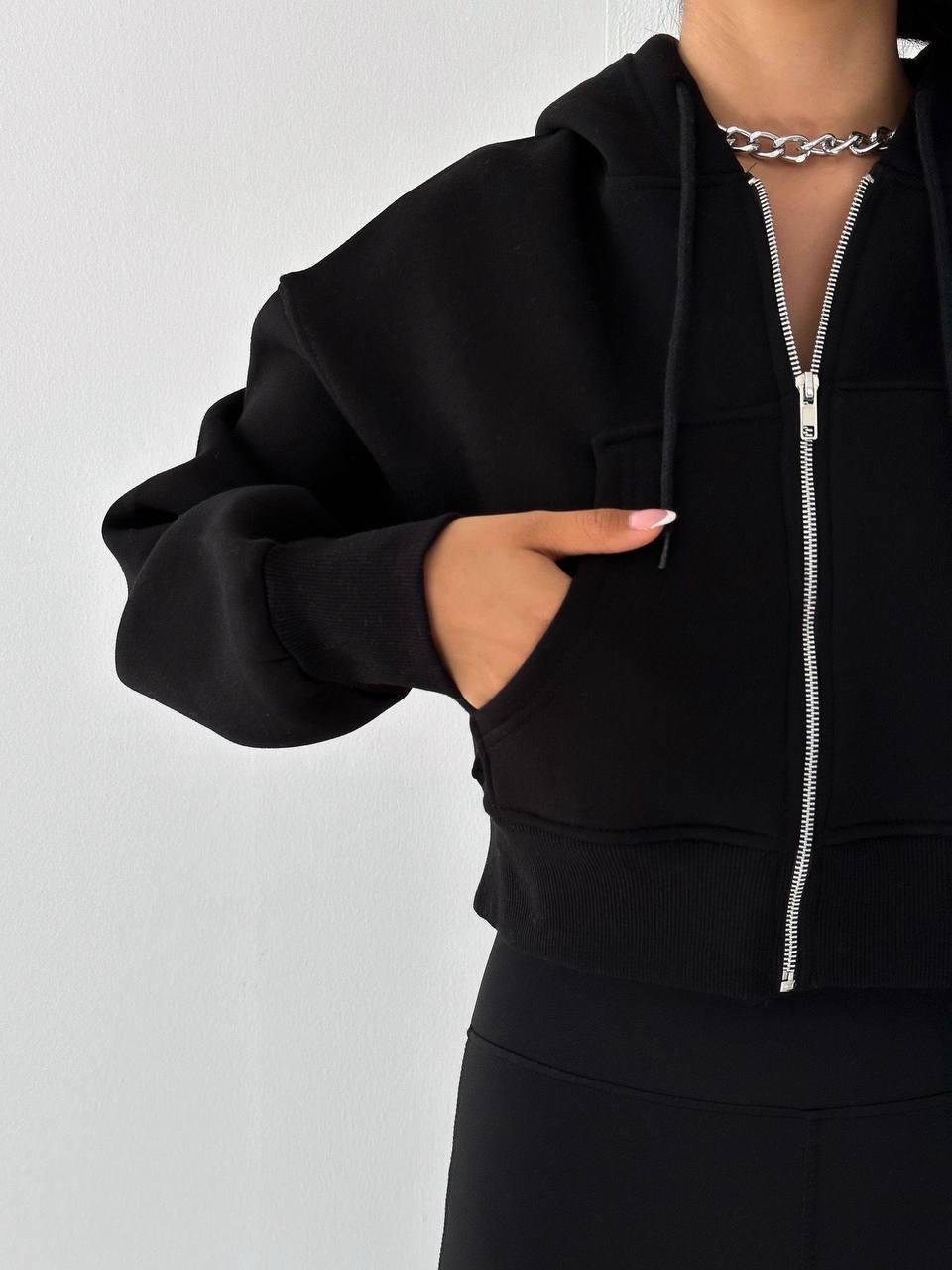 Siyah Fermuarlı Şardonlu Crop Sweatshirt