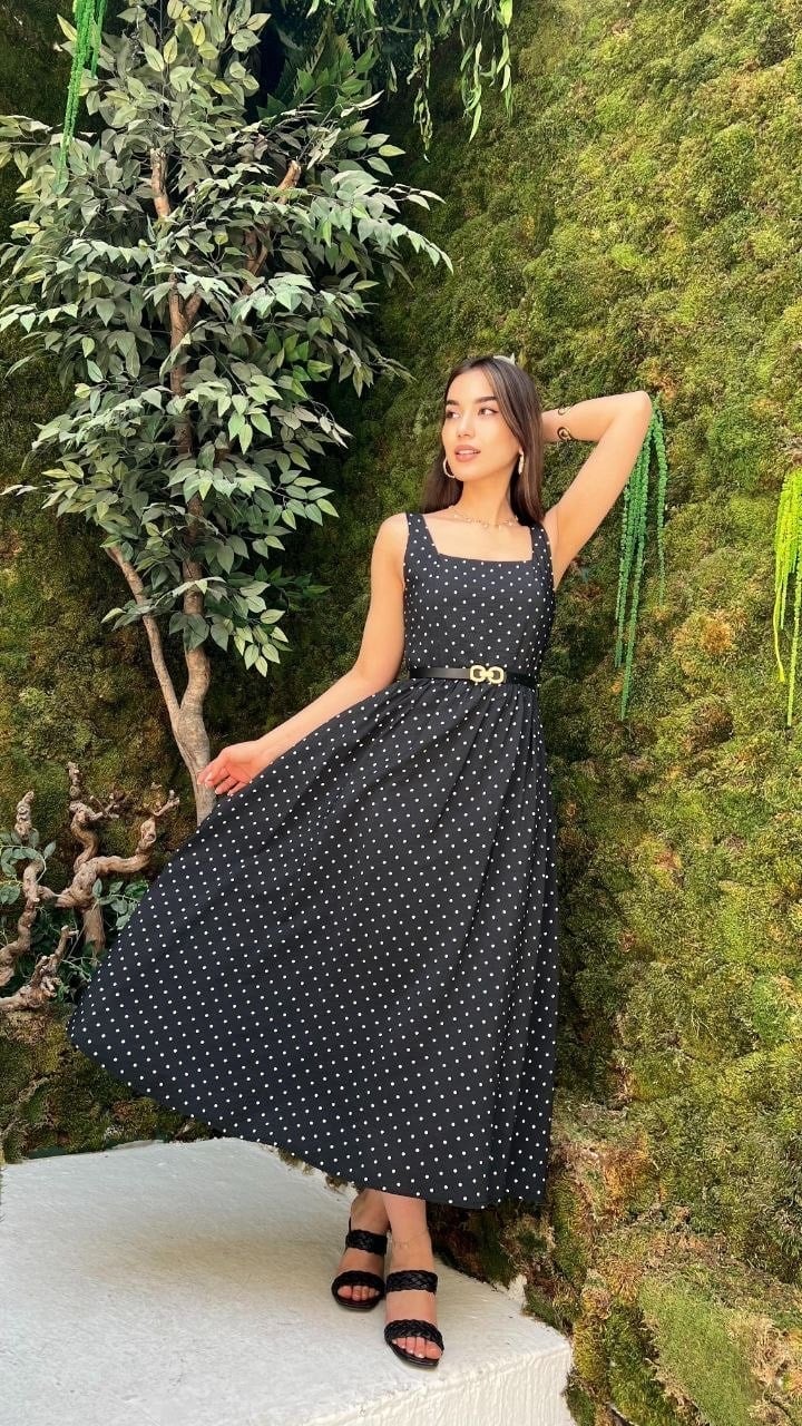 Siyah Kare Yaka Puantiye Desenli Kemerli Elbise