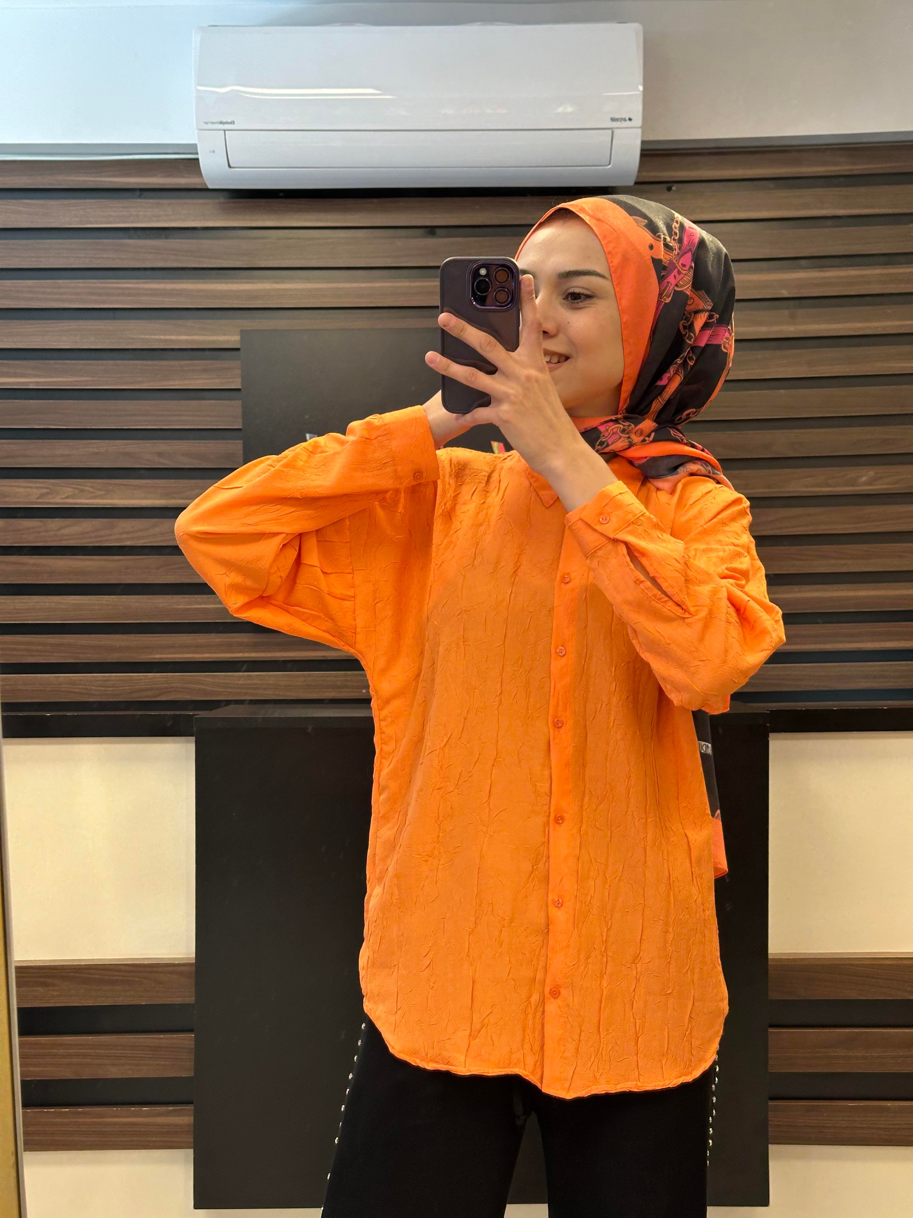 SALOON PLİSELİ GÖMLEK