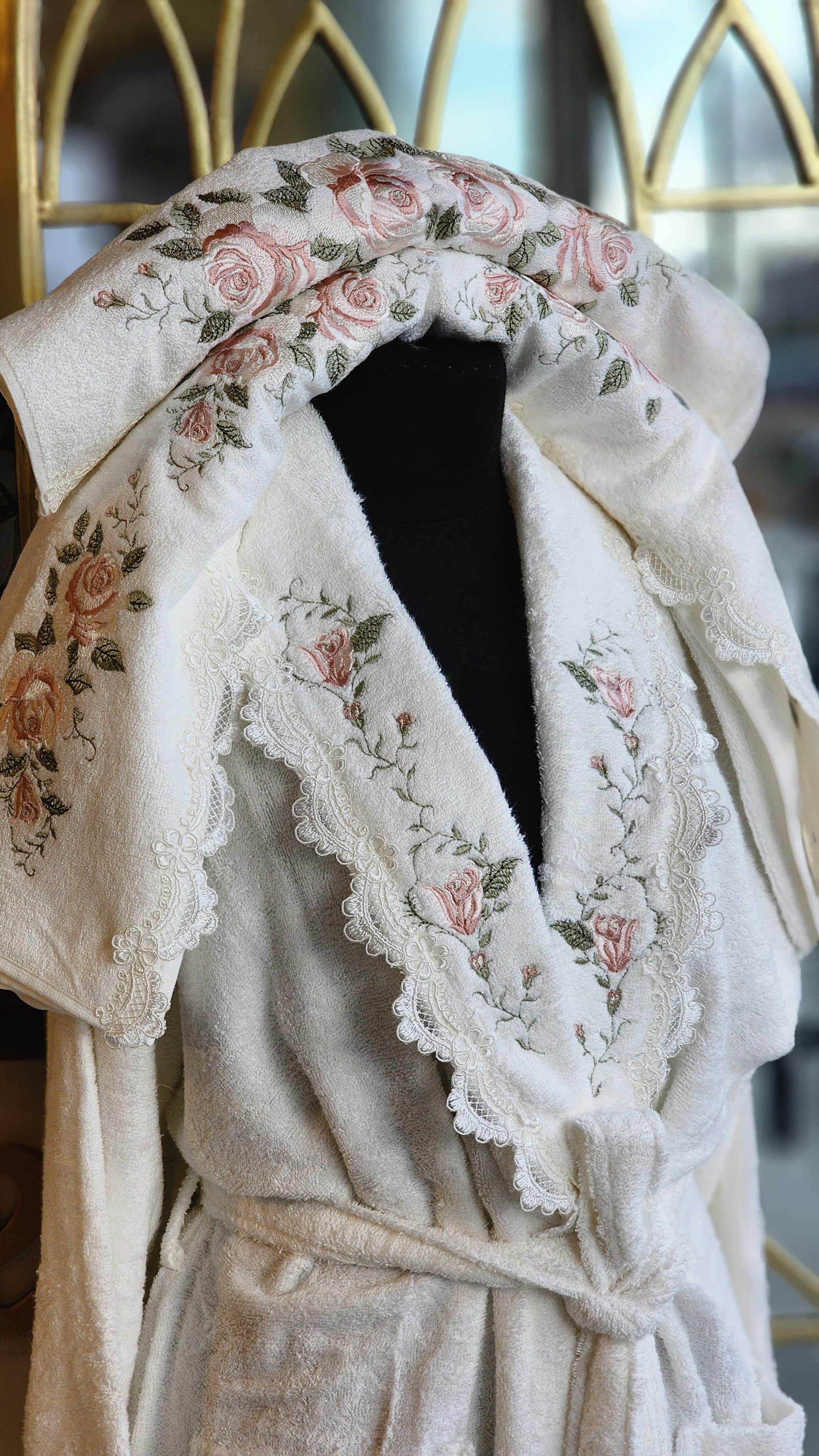 Pembe Düş Bornoz Seti 