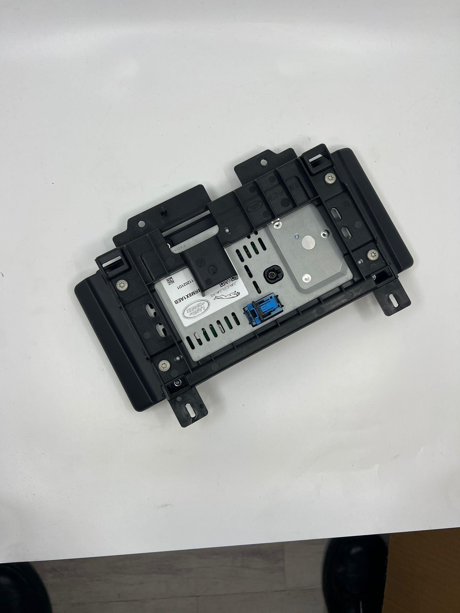 Defender Basic Ekran L8BC-19C279-BA