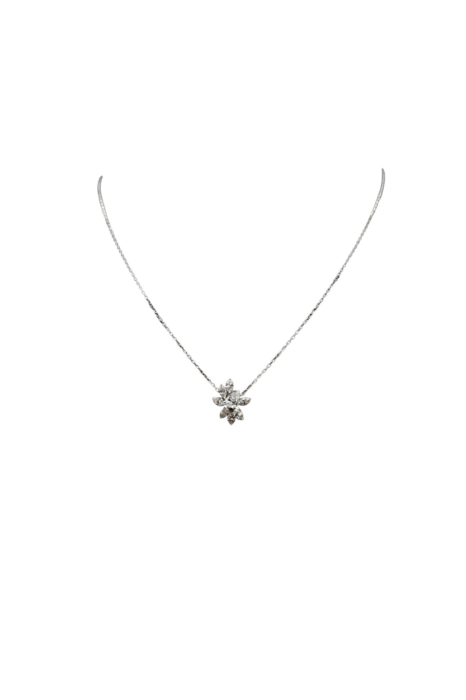 1,87 KARAT ÇİÇEK TASARIM PIRLANTA SET