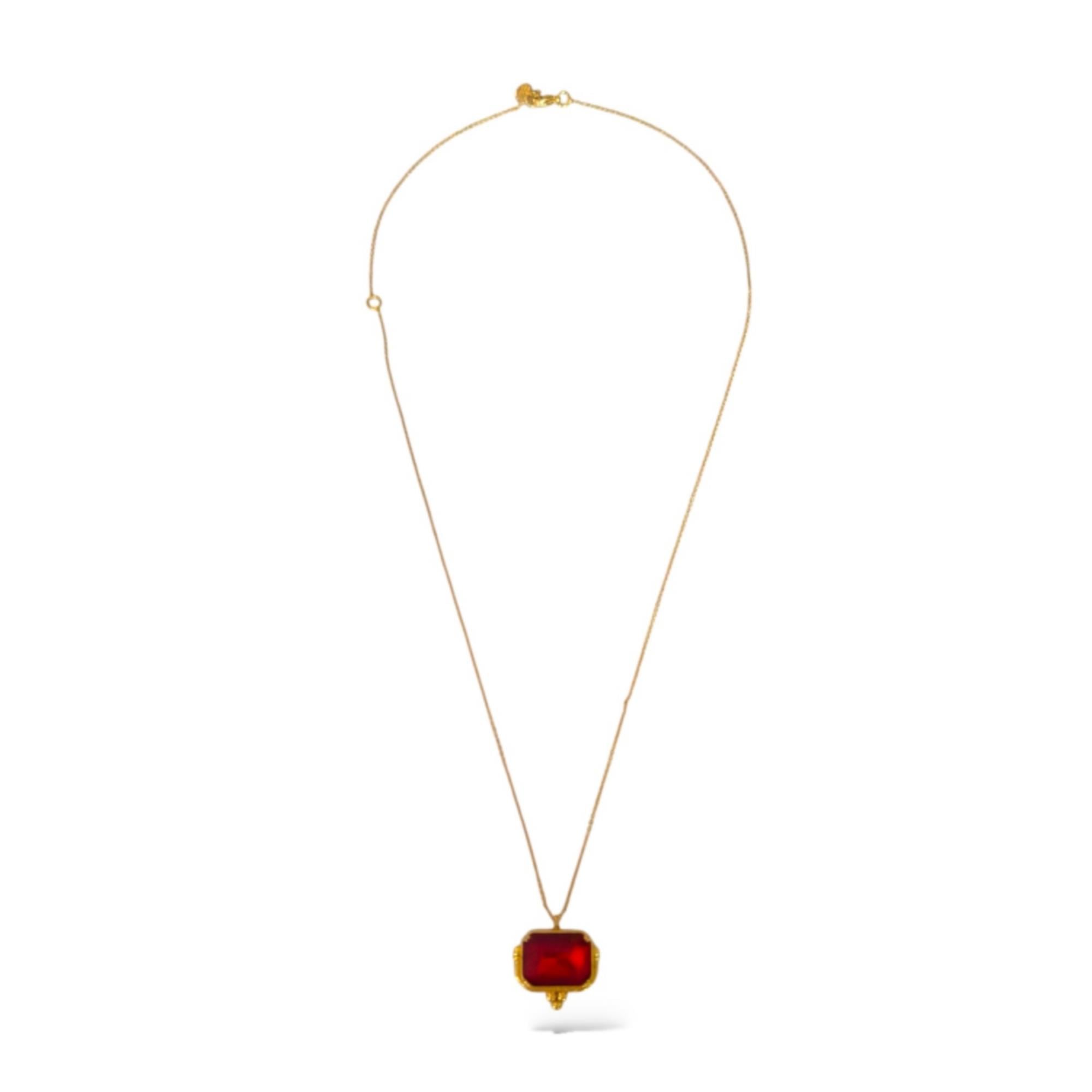 Scarlet Dream Kolye