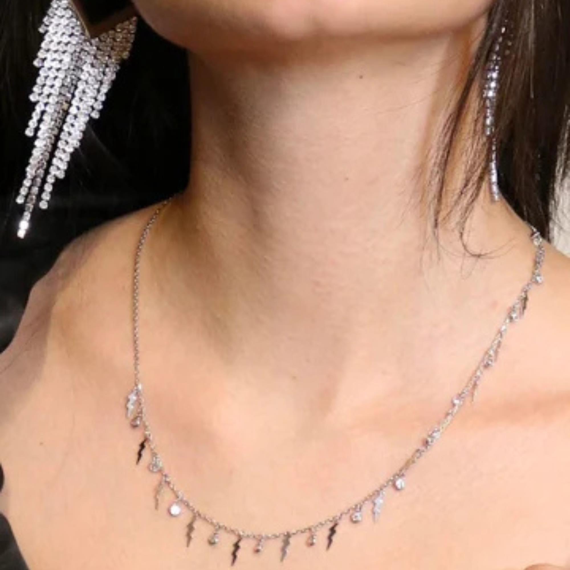 Silver Flash Kolye