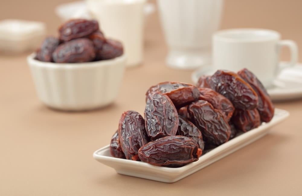 Medine Hurması (1 kg) – Doğallığın ve Lezzetin İslami Kalbi