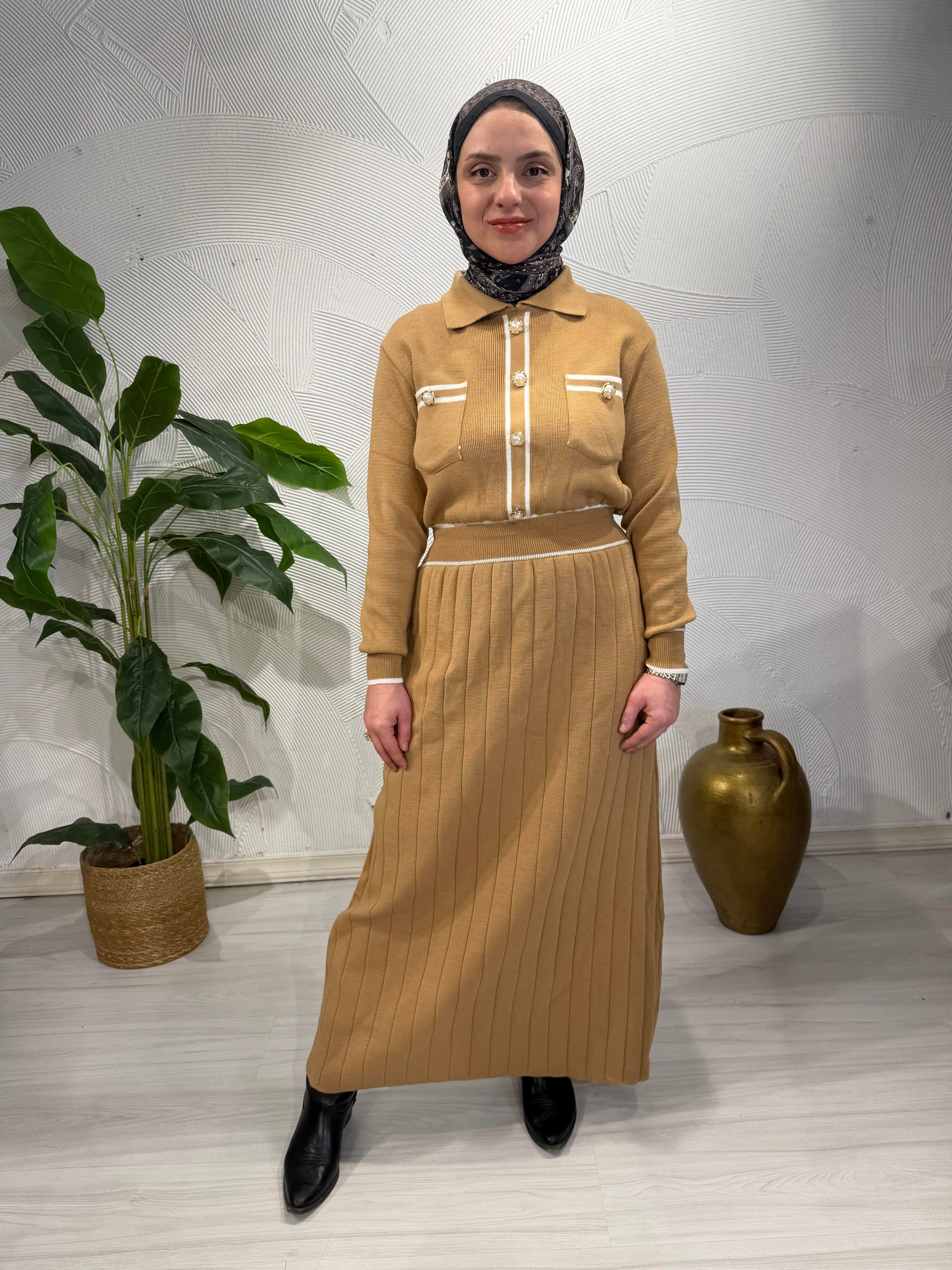Triko düğme detaylı elbise/krem