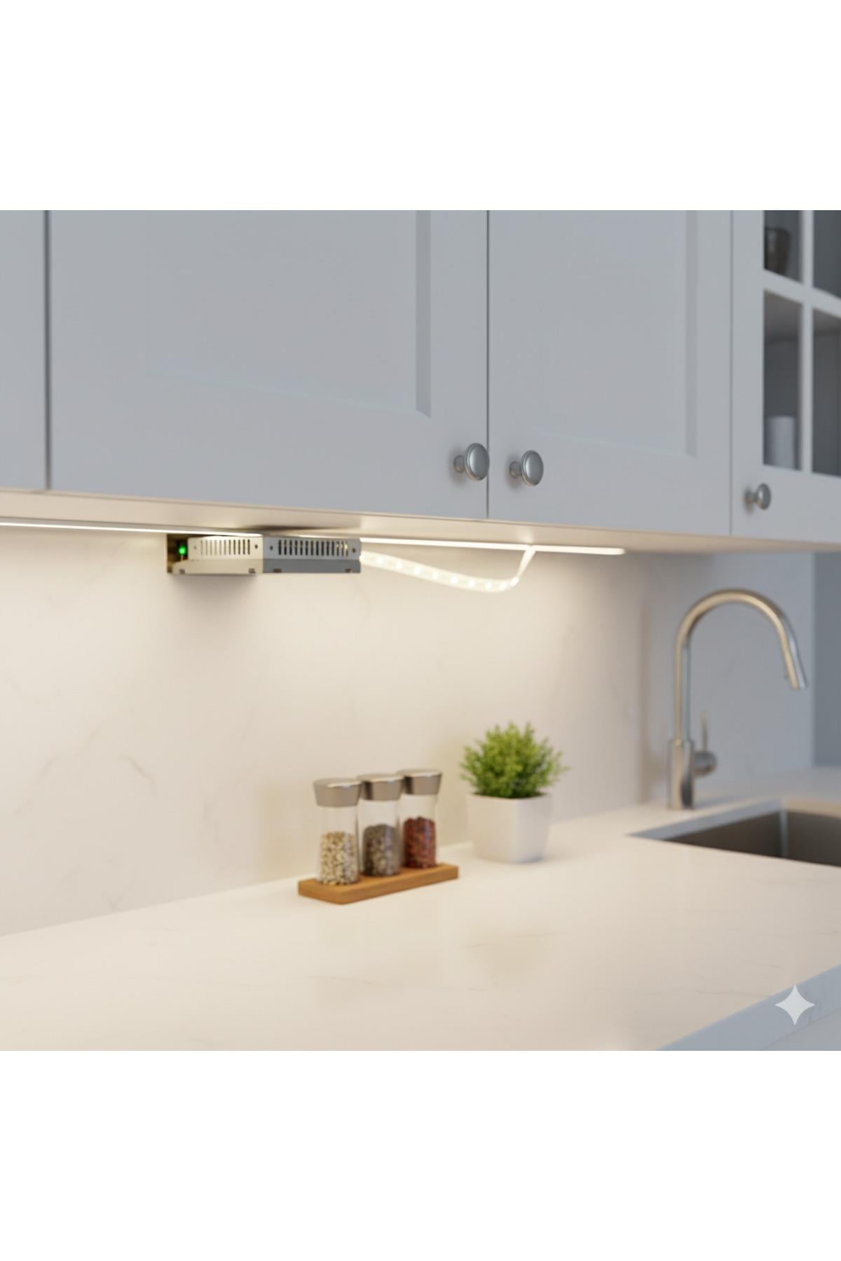 KLD16 İnce Kasa LED Trafosu 15W 1.2A (12V DC Şerit LED Adaptörü)