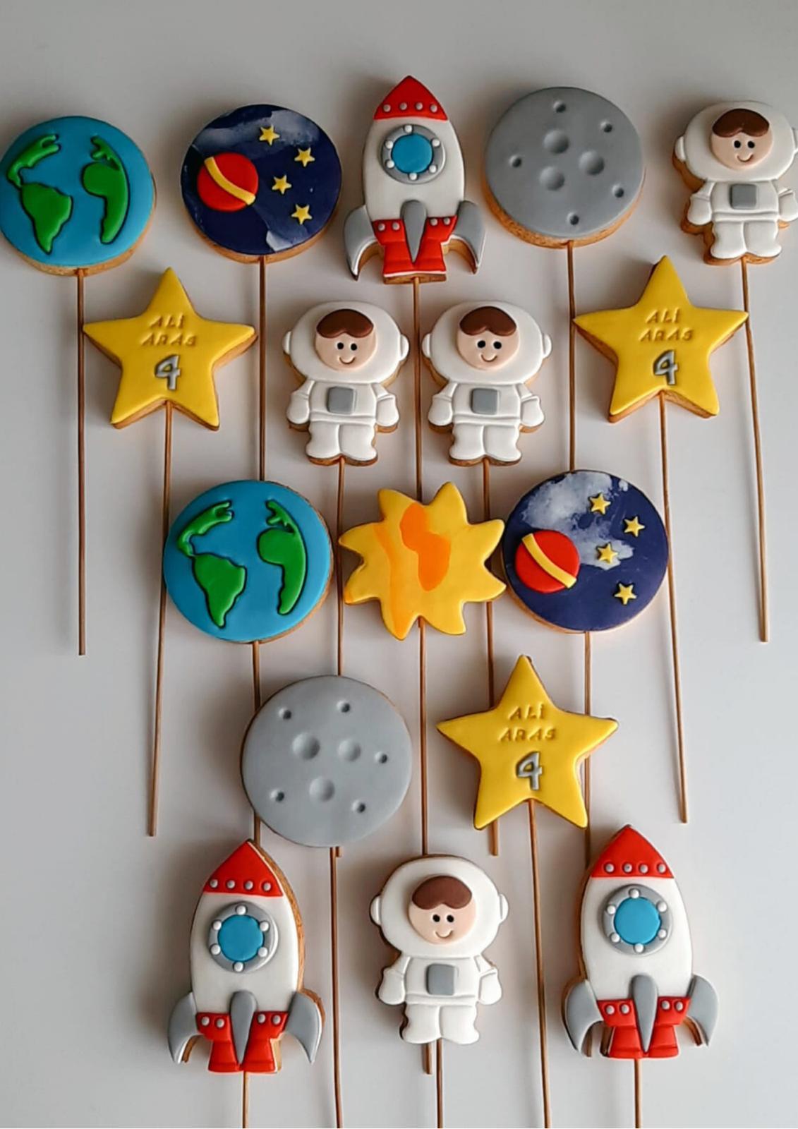 ASTRONOT VE GEZEGENLER