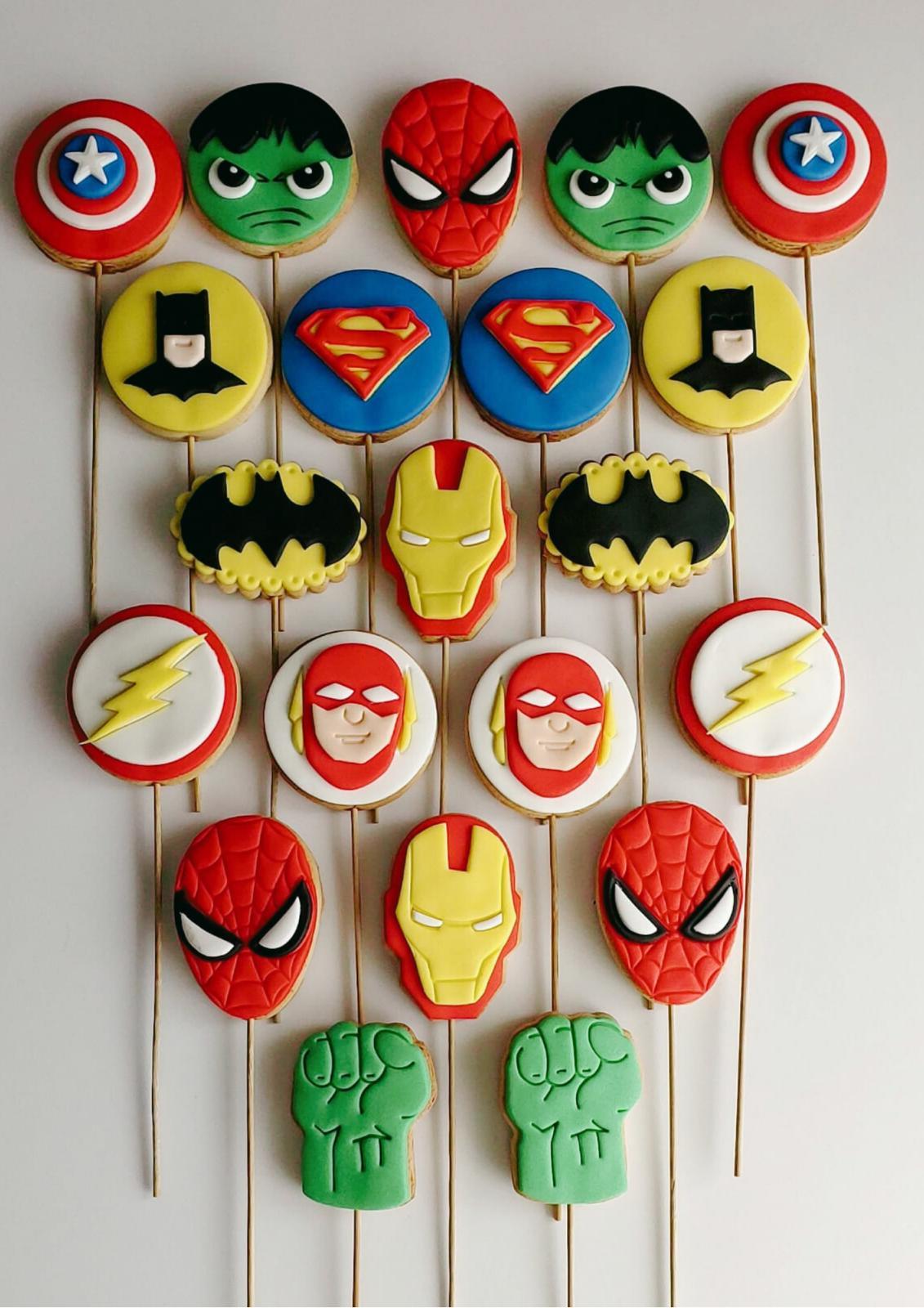 AVANGERS