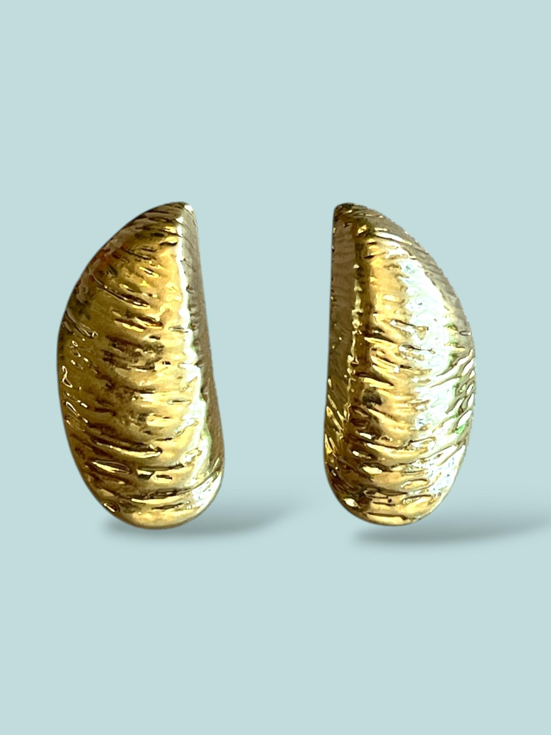Retro Midye Tasarım Gold Küpe
