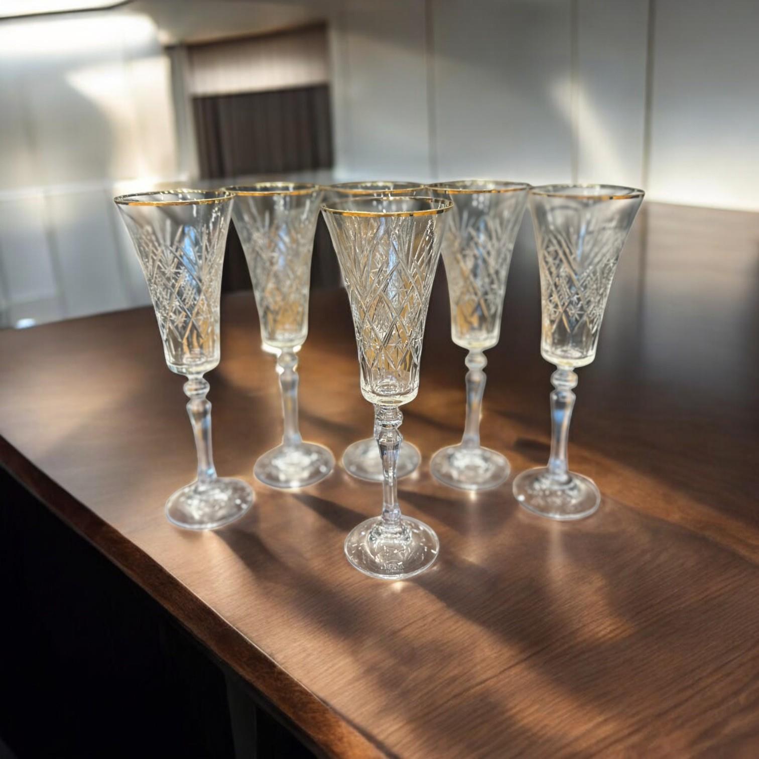 Altın Yaldızlı El Kesimi Kristal Kadeh Seti – 6'lı Vintage Şampanya KadehiBARDAK VE KADEHMHA HOMEAltın Yaldızlı El Kesimi Kristal Kadeh Seti – 6'lı Vintage Şampanya Kadehi