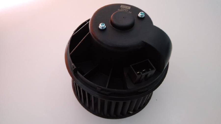 KALORIFER MOTORU CMAX 2  FOCUS 3  KUGA 2  TOURNEO/TRANSIT CONNECT [V408] AV6N18456 AA
1696006