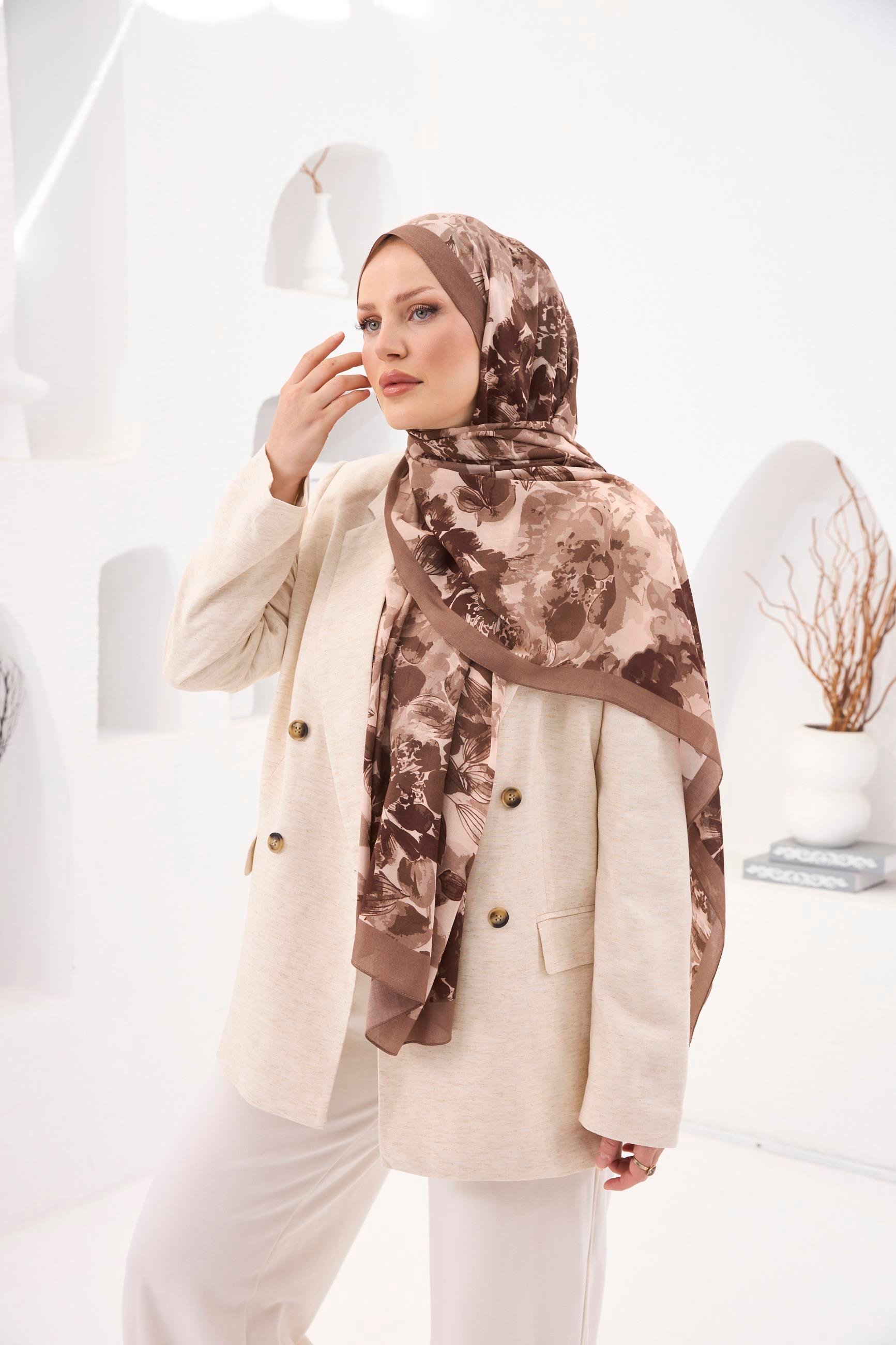Enricoferri Petra Desen Şal Petra01-02