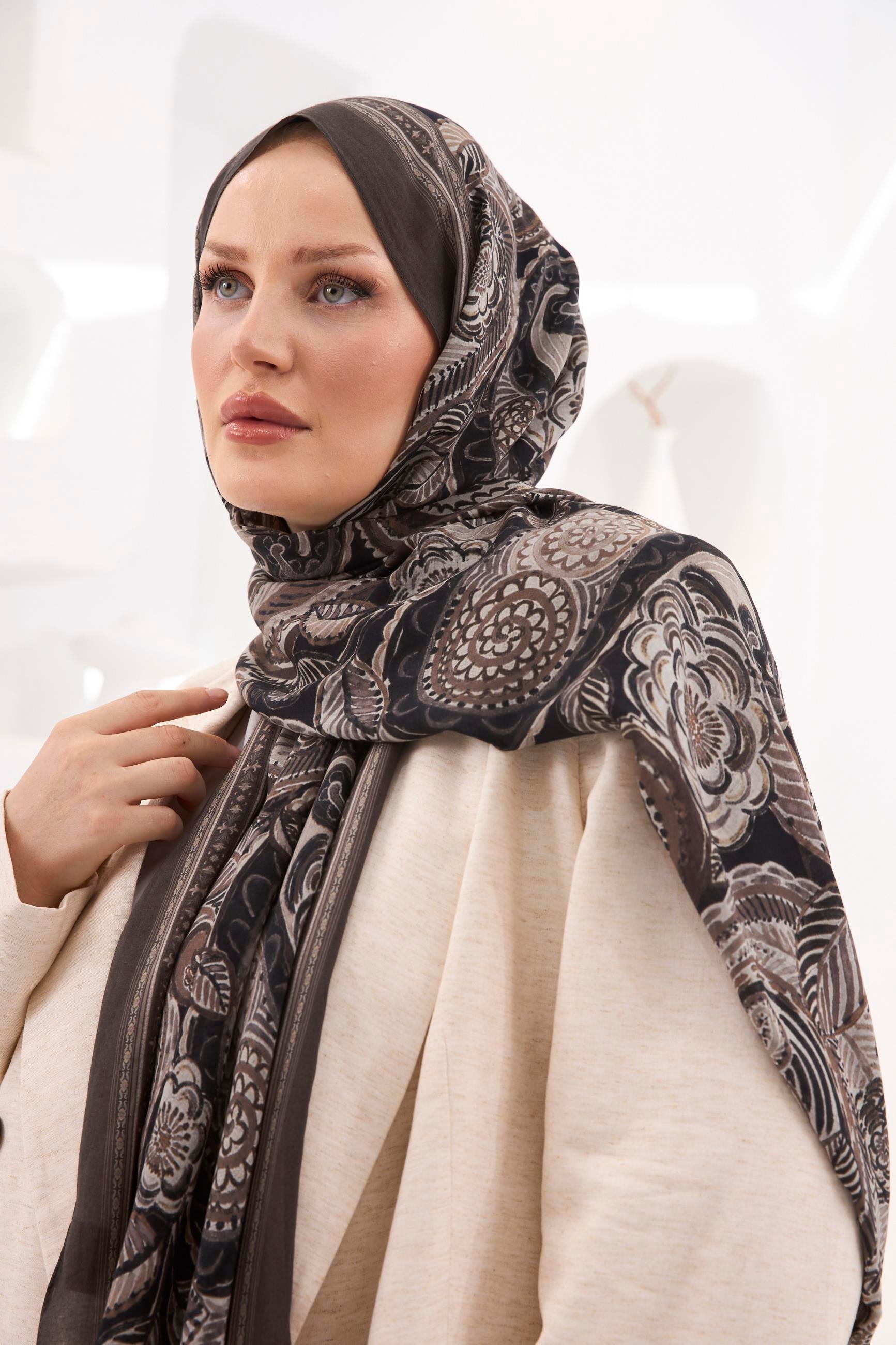 Enricoferri Petra Desen Şal Petra03-03